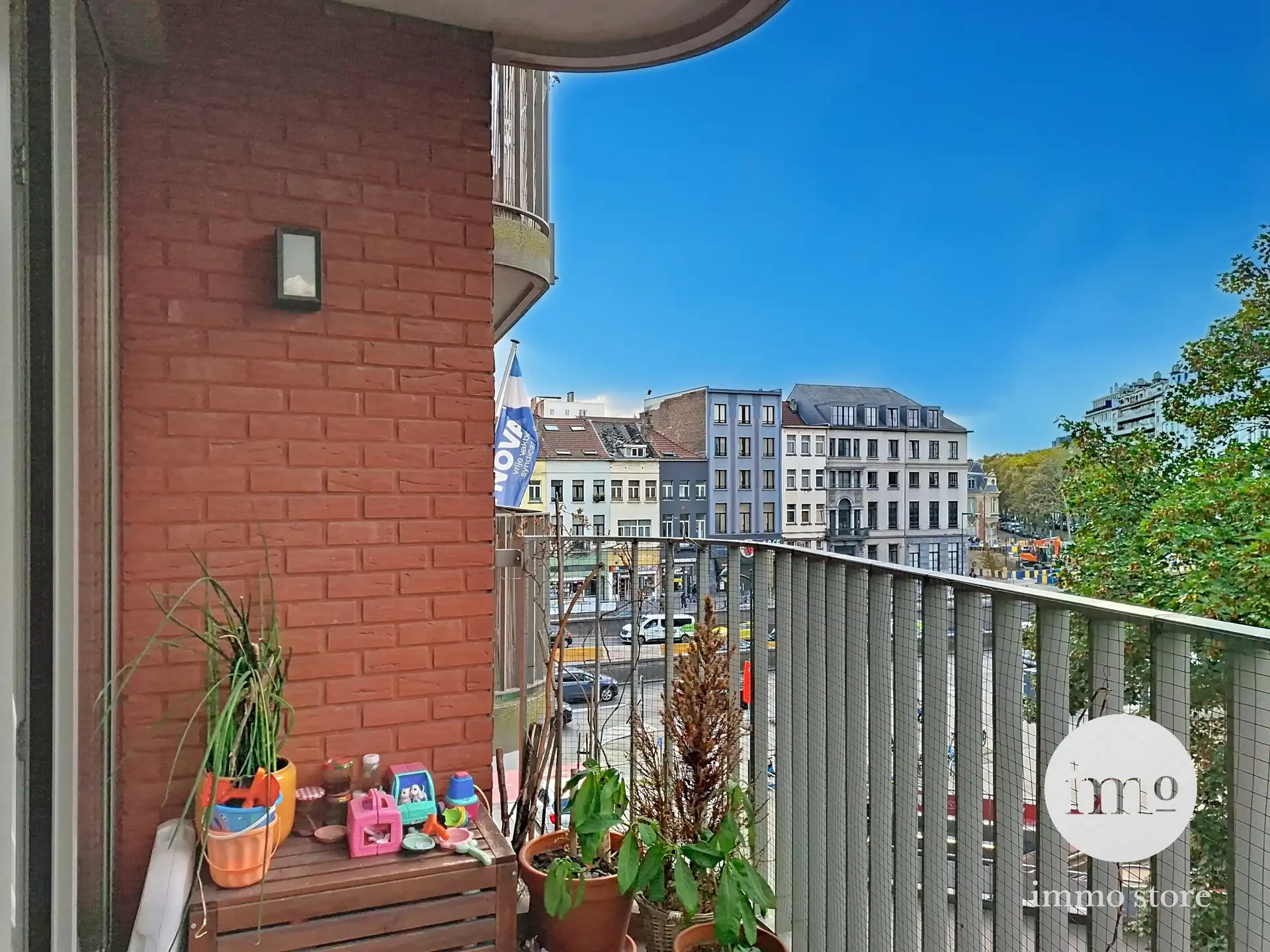 Titel: Lichtrijk 2-slaapkamerappartement met zonnig terras foto 24