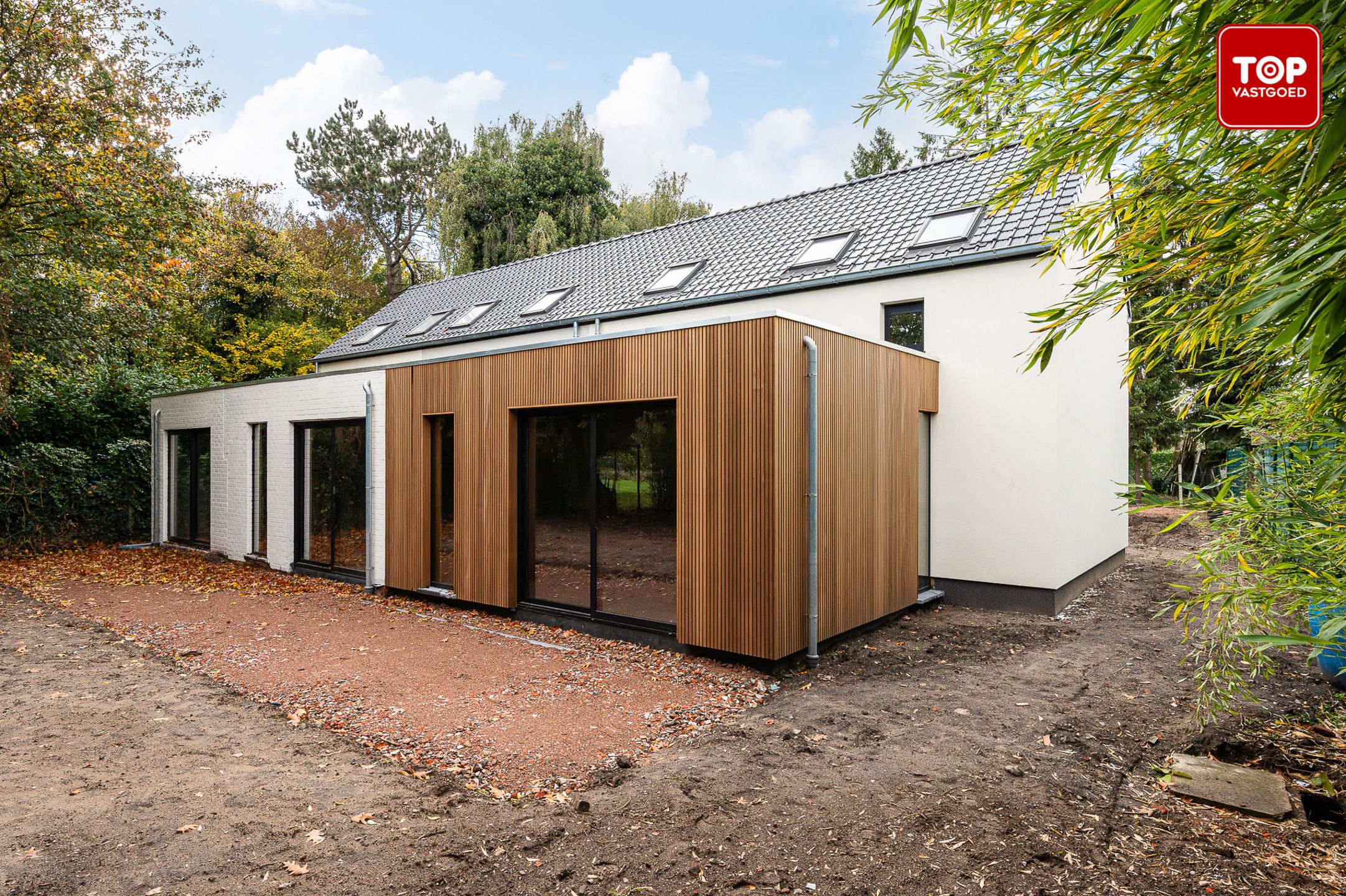 Halfopen bebouwing op een rustige locatie foto 5