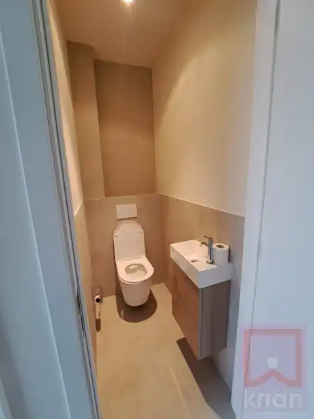 BEMEUBELDE woning met 3 slaapkamers, tuin en carport. foto 10