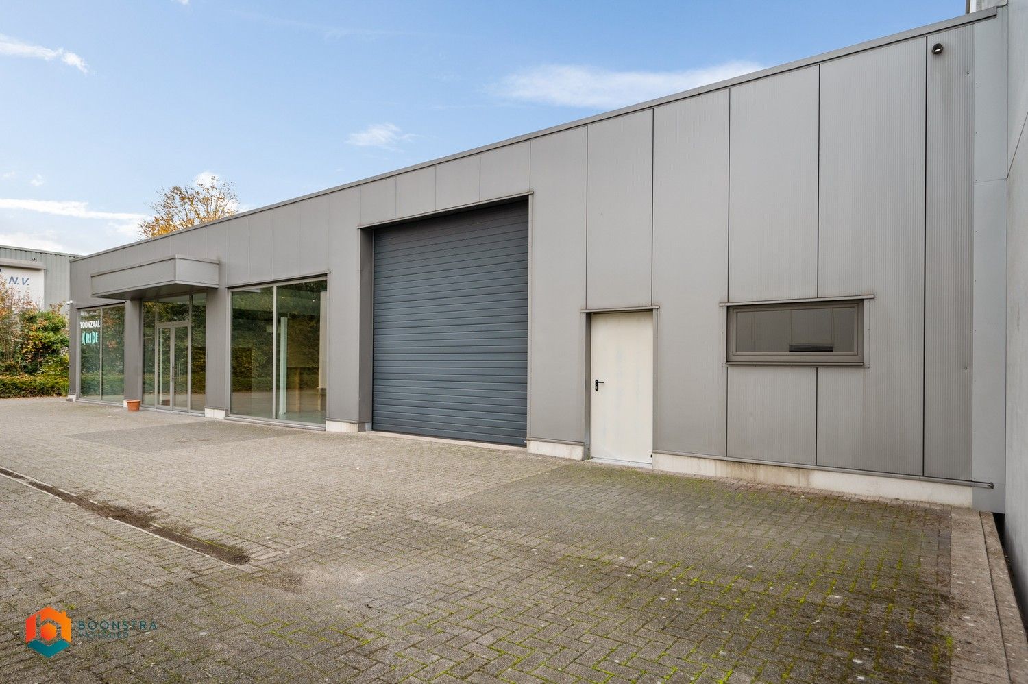 Winkel/showroom (210 m²) + magazijn (625 m²) op toplocatie in Sint-Katelijne-Waver foto 8