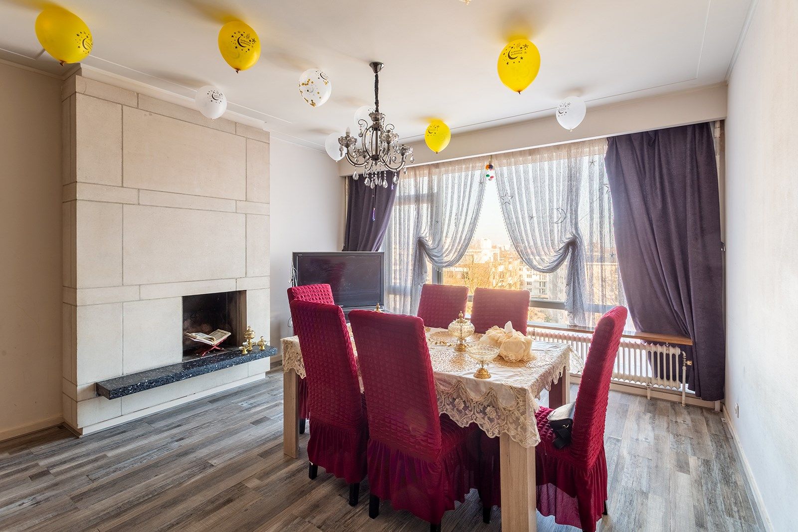 Appartement met 3 slpks, 2 bdks, 3 terrassen en parking foto 4
