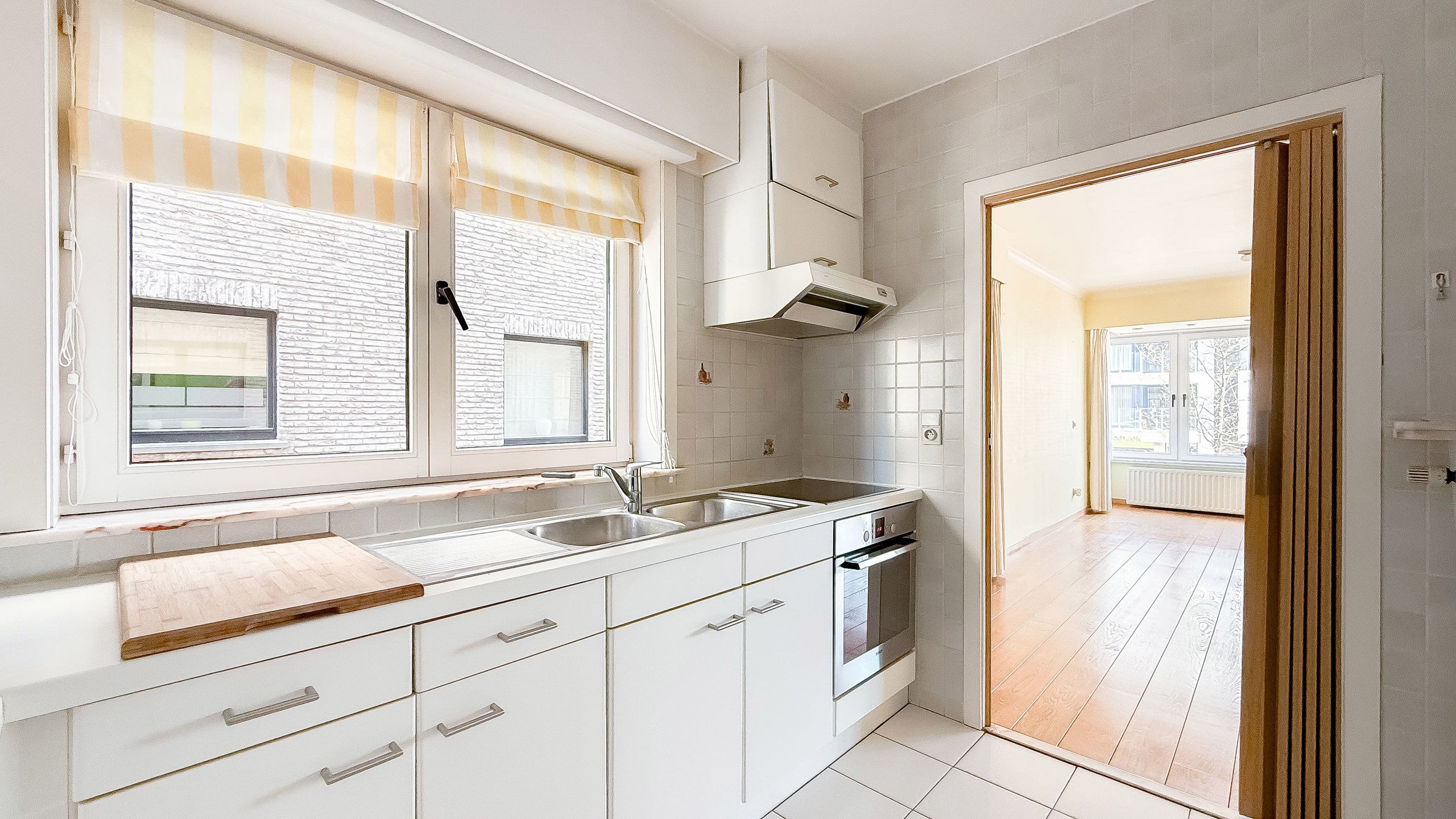 Ruim HOEKAPPARTEMENT met groot terras, op de Lippenslaan... foto 11