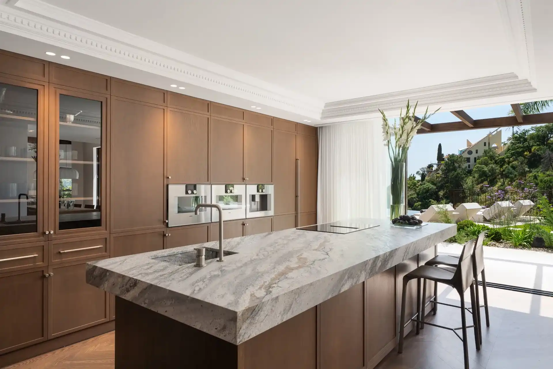 Architecturale topvilla met wellness en zeezicht in het exclusieve La Quinta foto 6