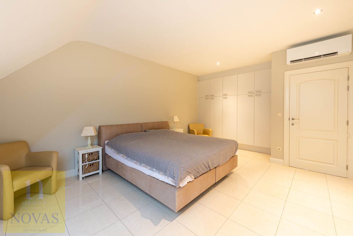 Midden centrum, 210m², zonnepanelen, 3 slaapkamers foto 16