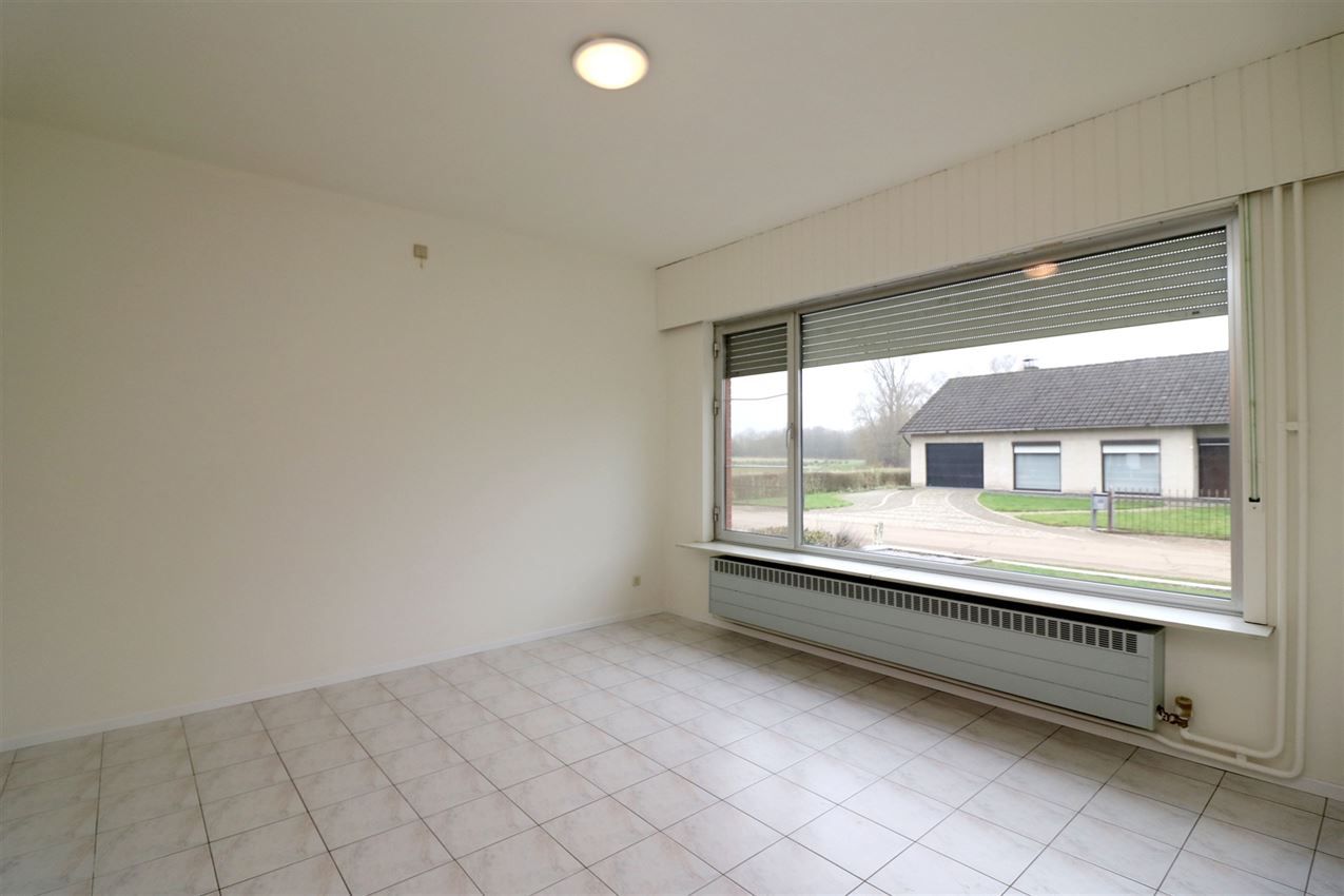 Landelijk gelegen, deels vernieuwde woning foto 13