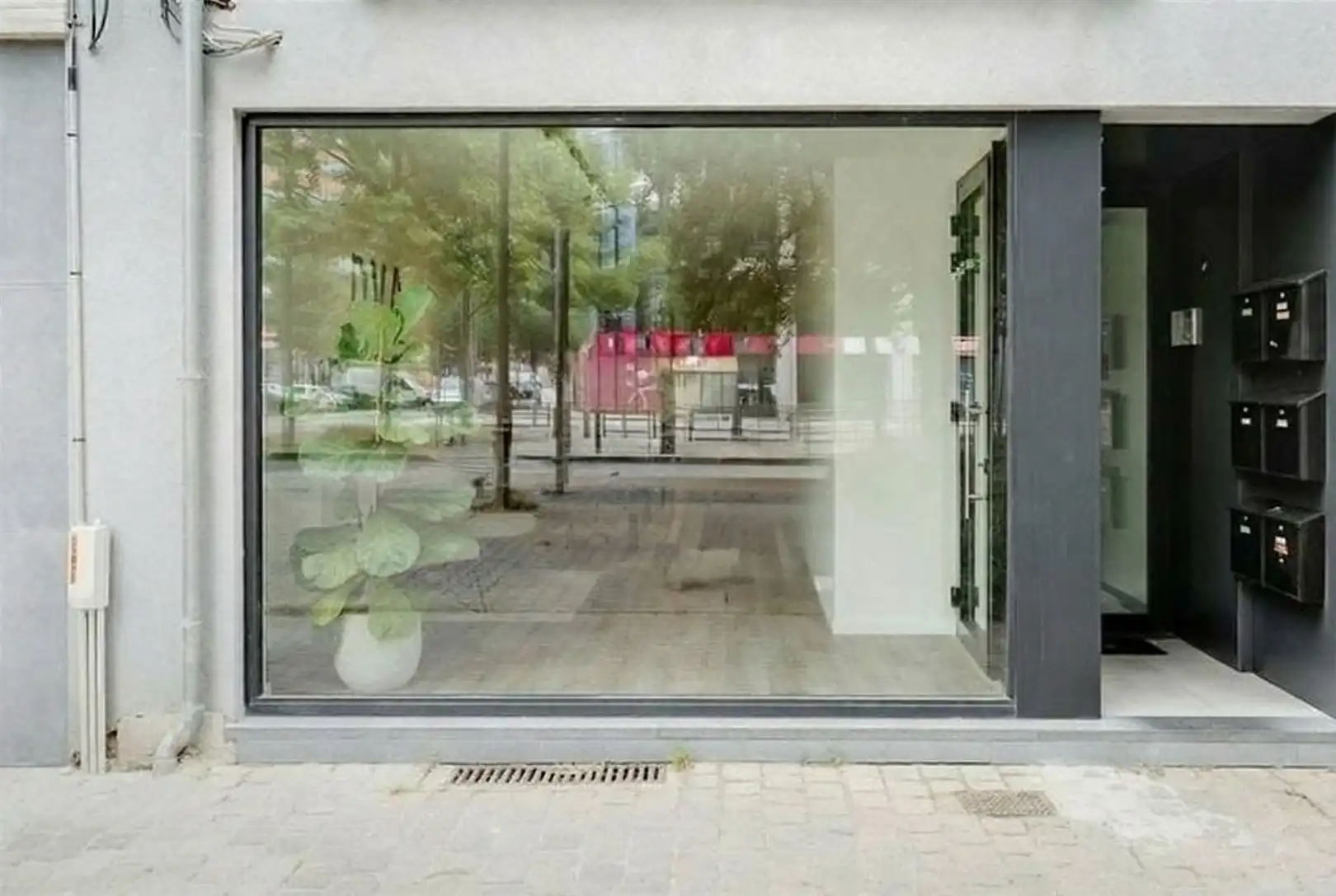 Ruimte voor kantoor/vrije beroepen/dienstverlening op het bruisende Eilandje foto {{pictureIndex}}