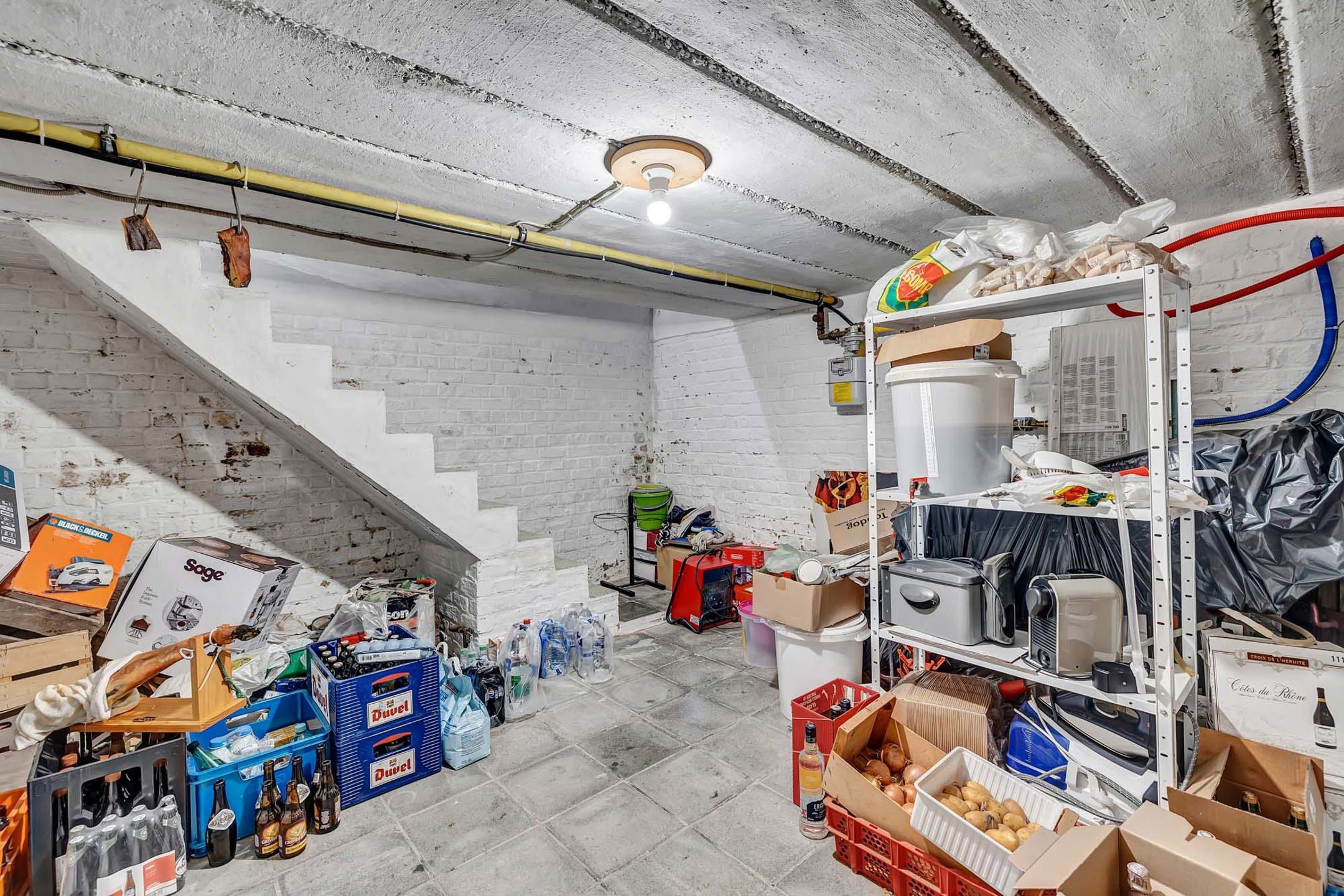 Instapklare woning met ruime garage en tuin foto 19