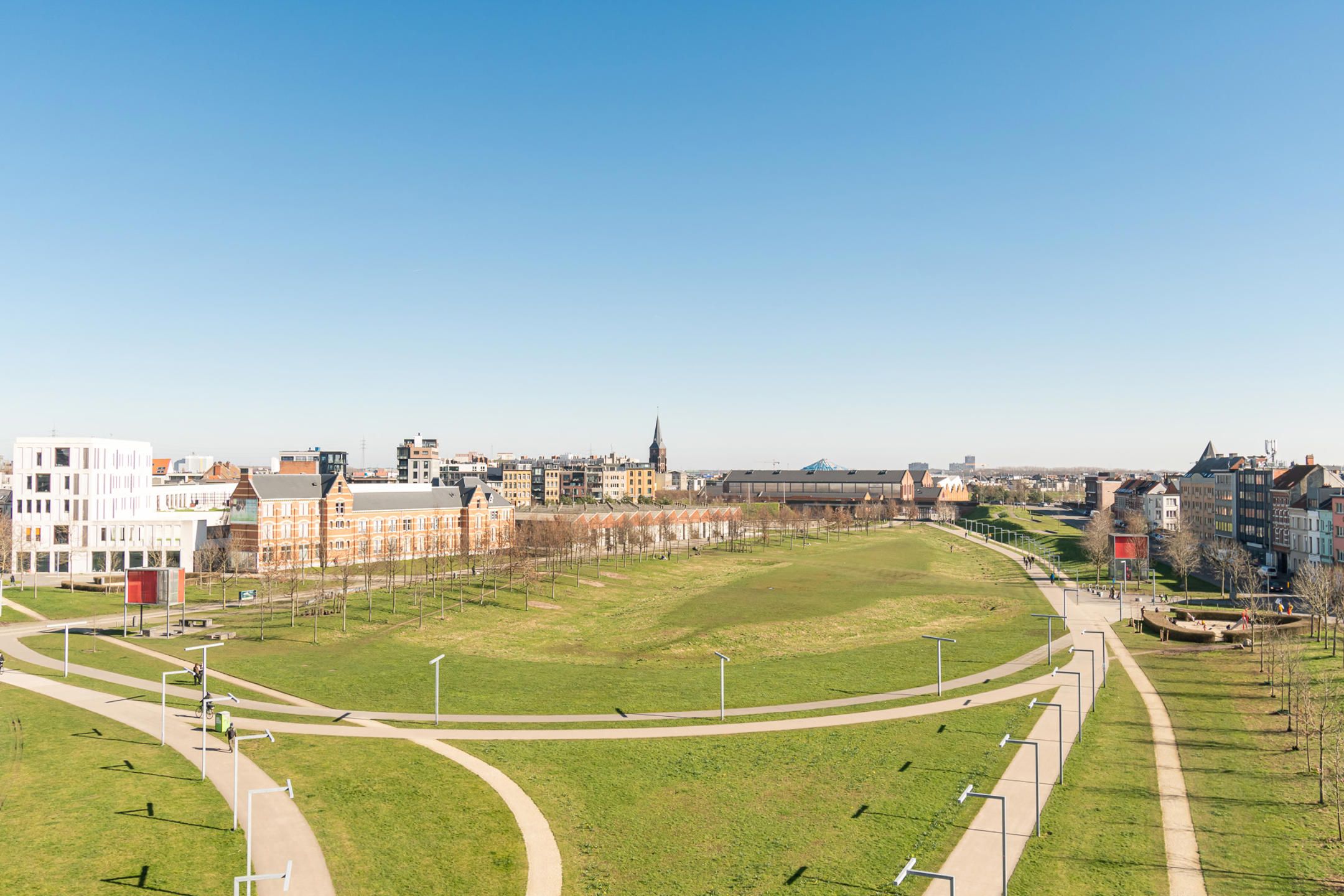 Hoekappartement met zicht op park Spoor Noord foto 11