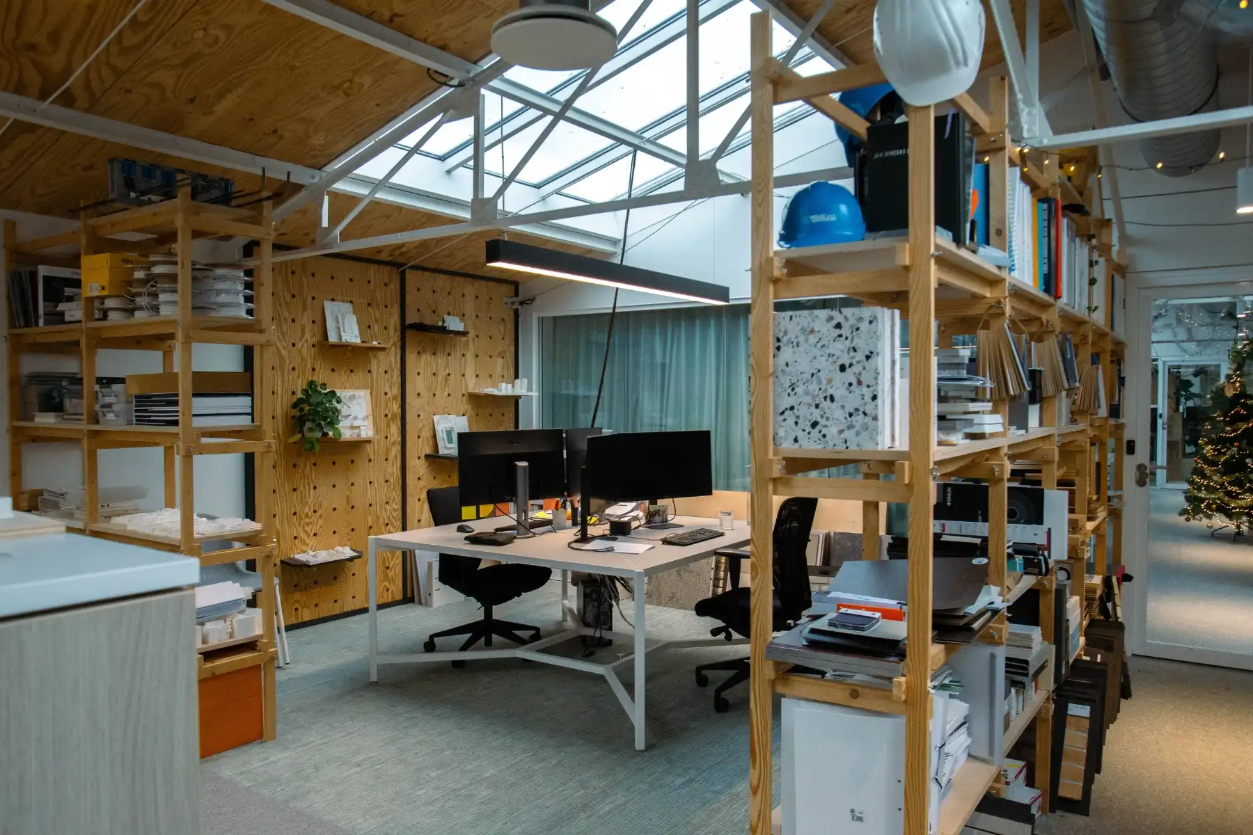 Kantoren in business center WATT Factory foto 3