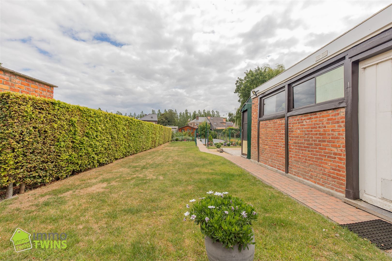 Woning met 3 slpks, garage & tuin te Lebbeke foto 4