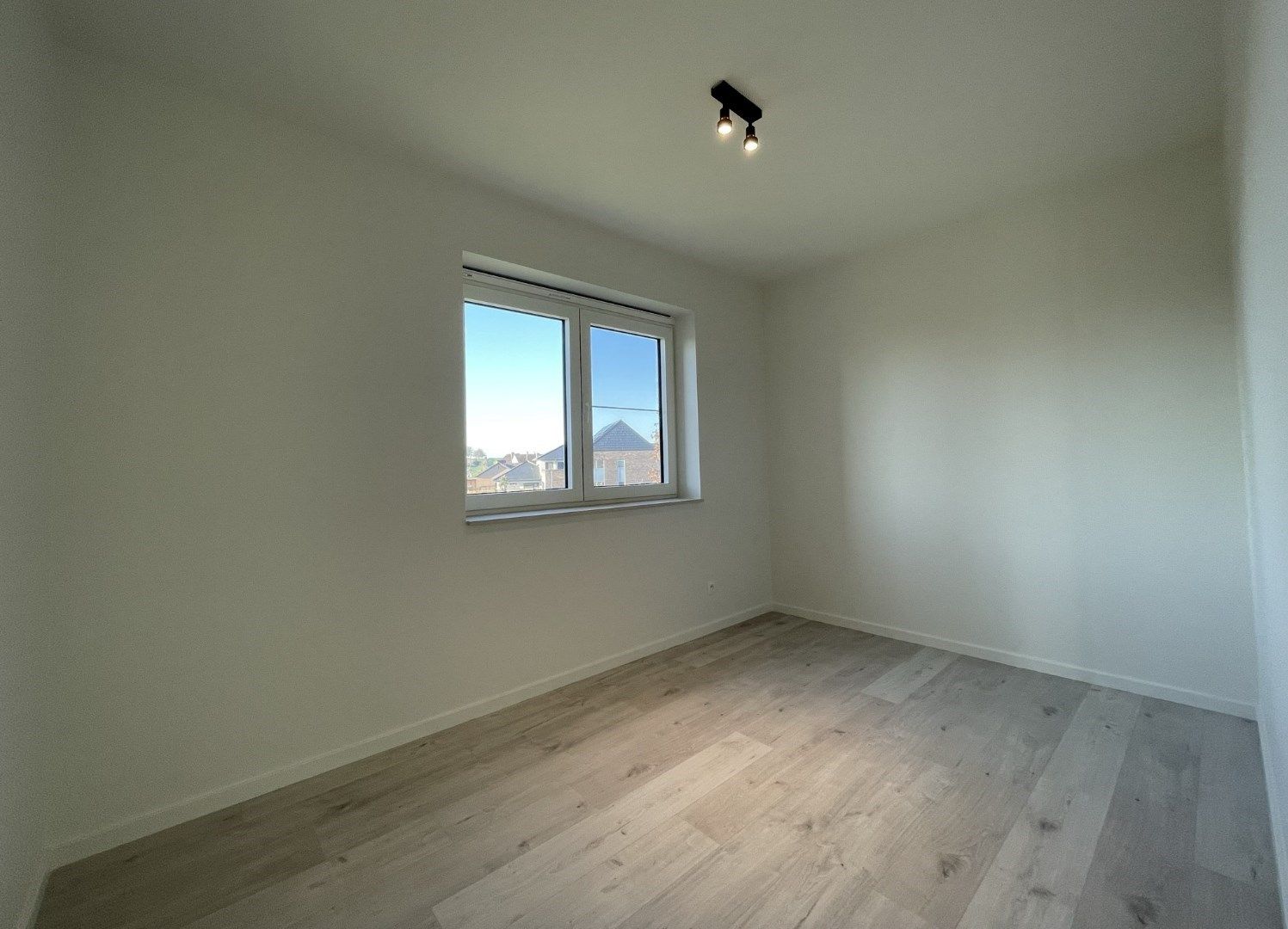 Ruim nieuwbouwappartement met 2 slaapkamers: bezoekmoment 18/09/2025 om 18u (zie tekst) foto 5