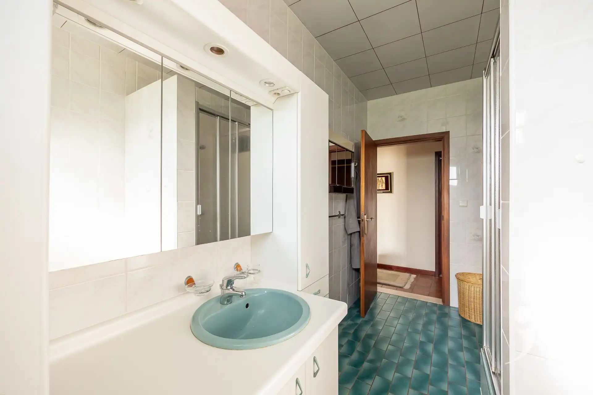 Ruime bungalow op een mooi perceel! foto 19