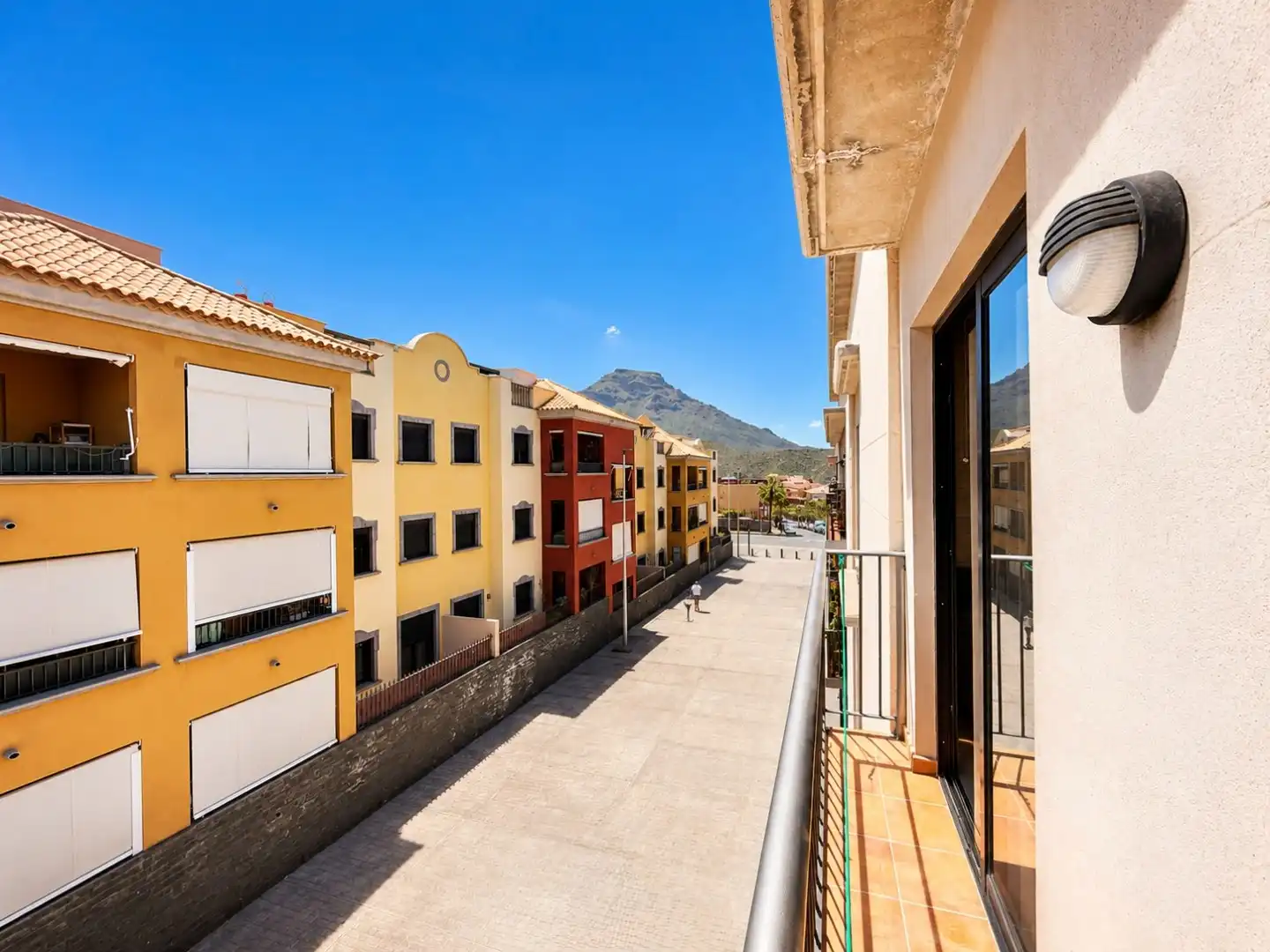 Volledig gerenoveerd appartement in El Galeón, Adeje, Rustig wonen in een woonwijk op Tenerife foto 3