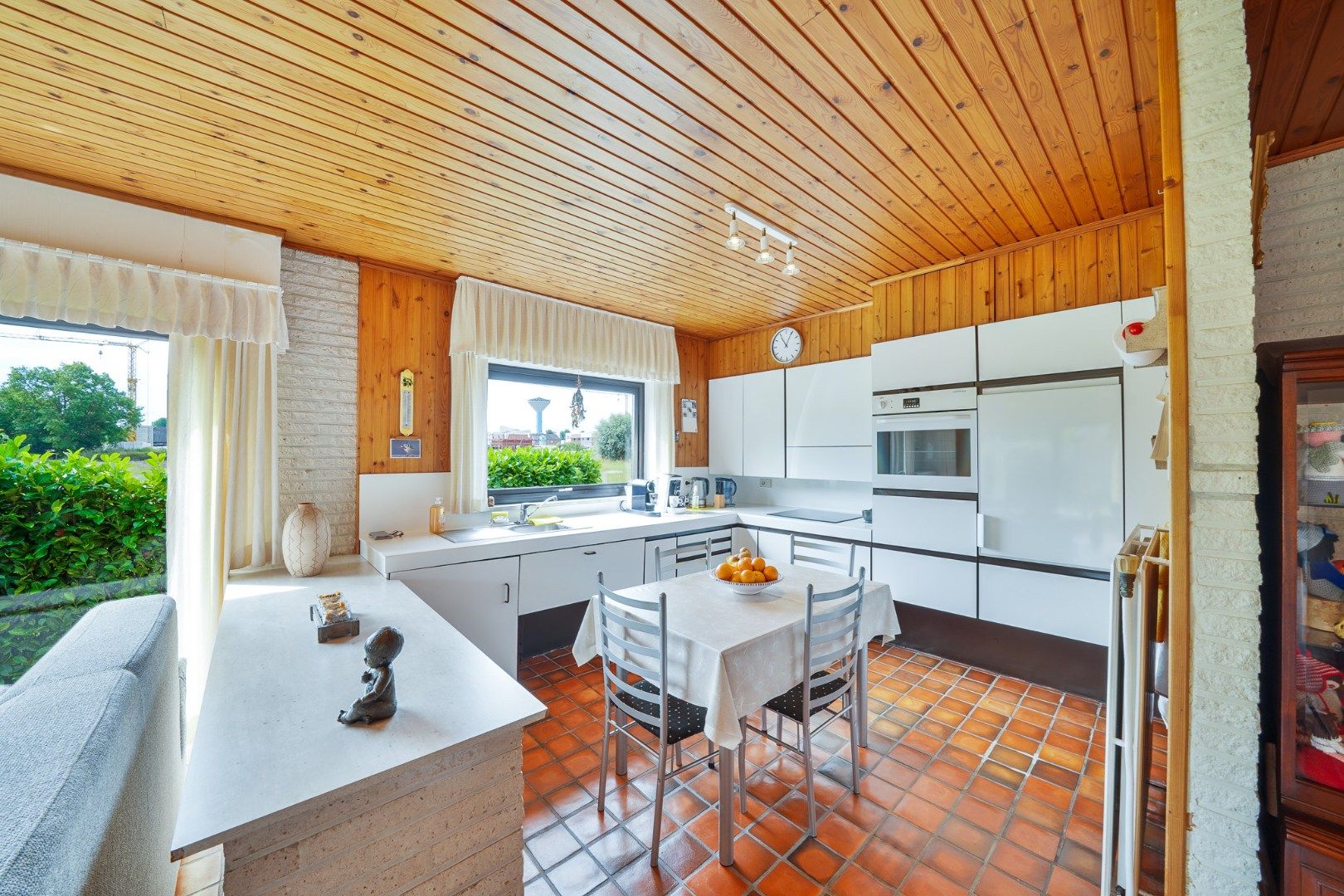 Perfect onderhouden bungalow met 3 slaapkamers op zonnig perceel in Roksem! foto 9