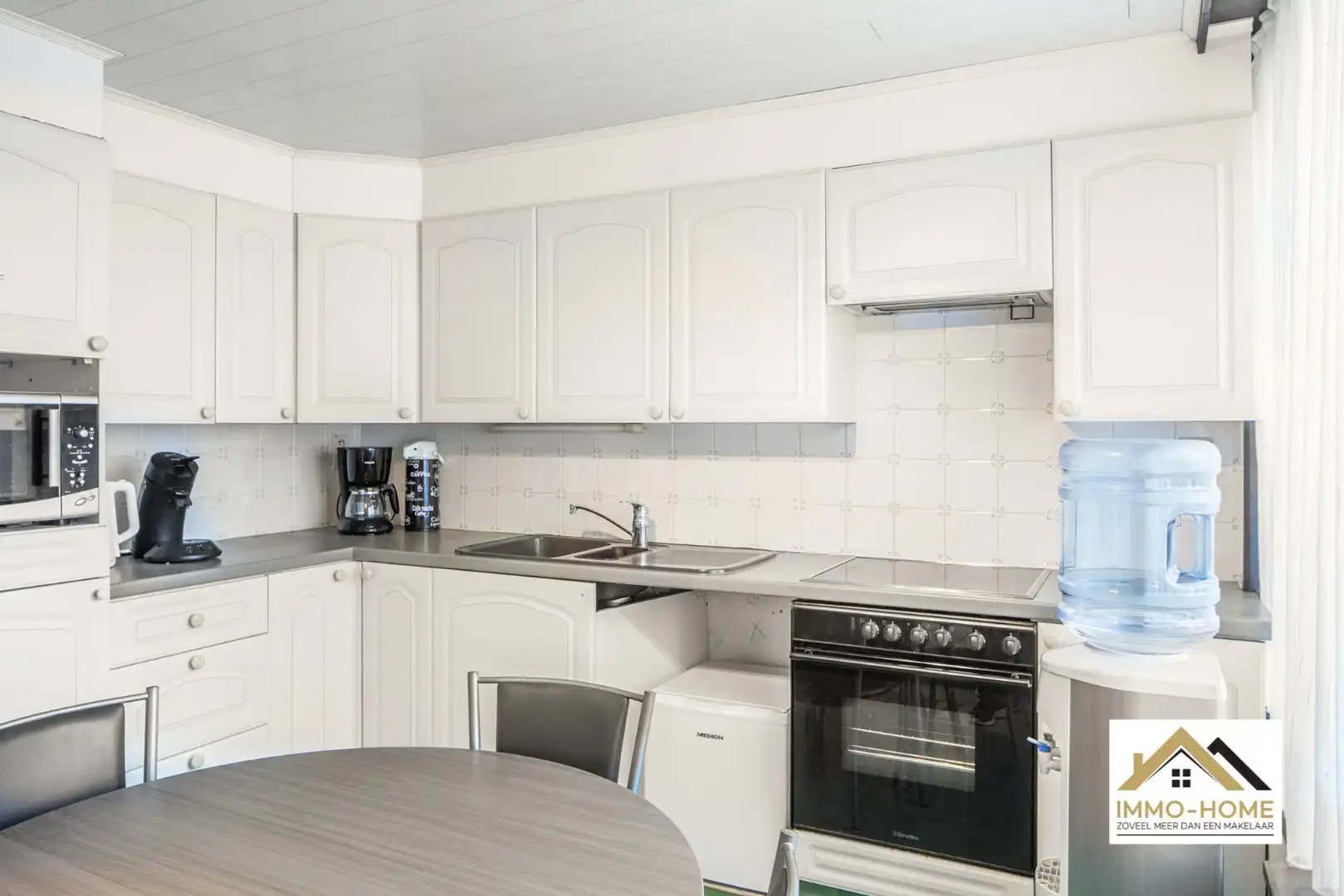 Zeer ruim gelijkvloers appartement met woonkelder en private tuin  foto 10