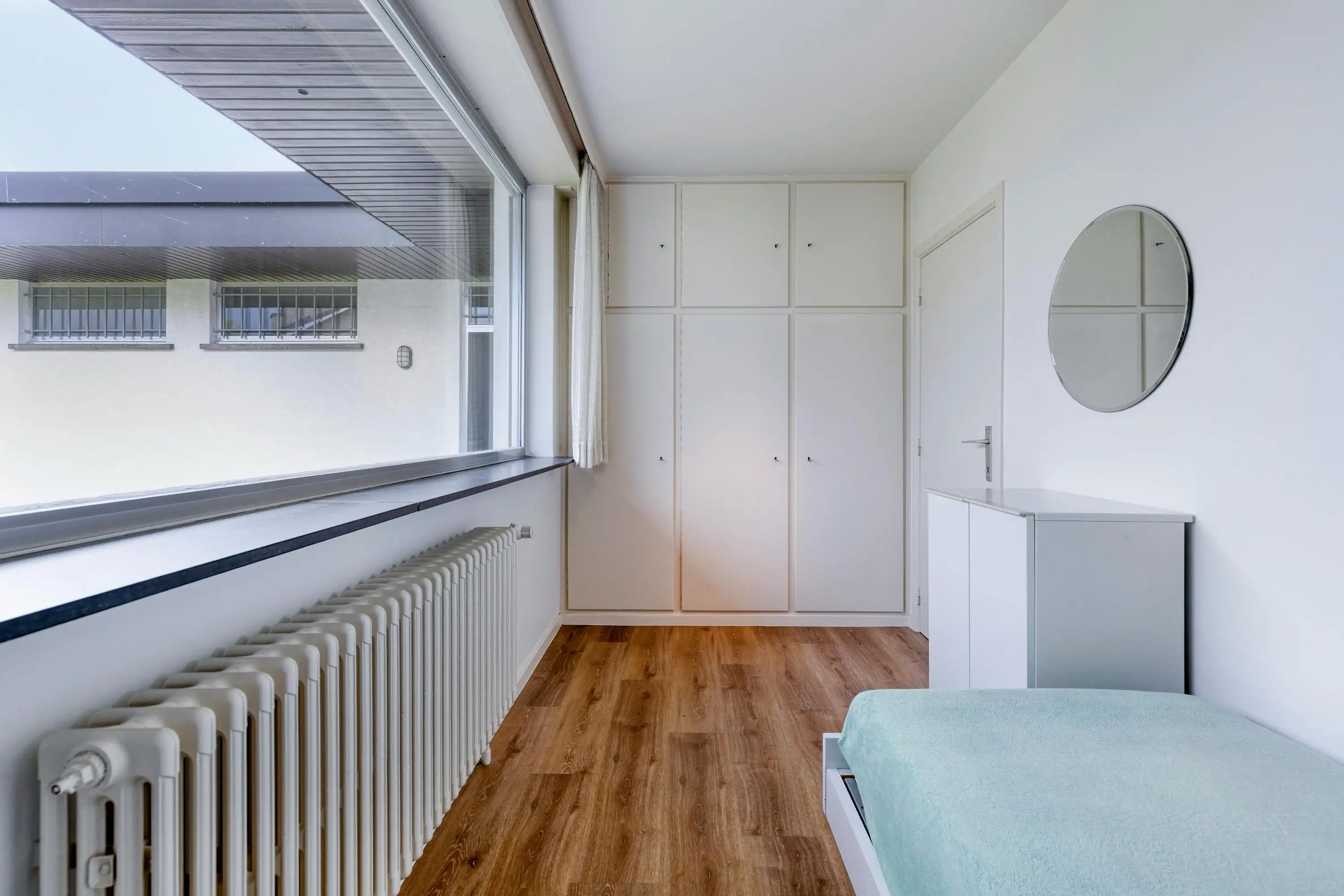 Stijlvol huis te koop in Veurne foto 13