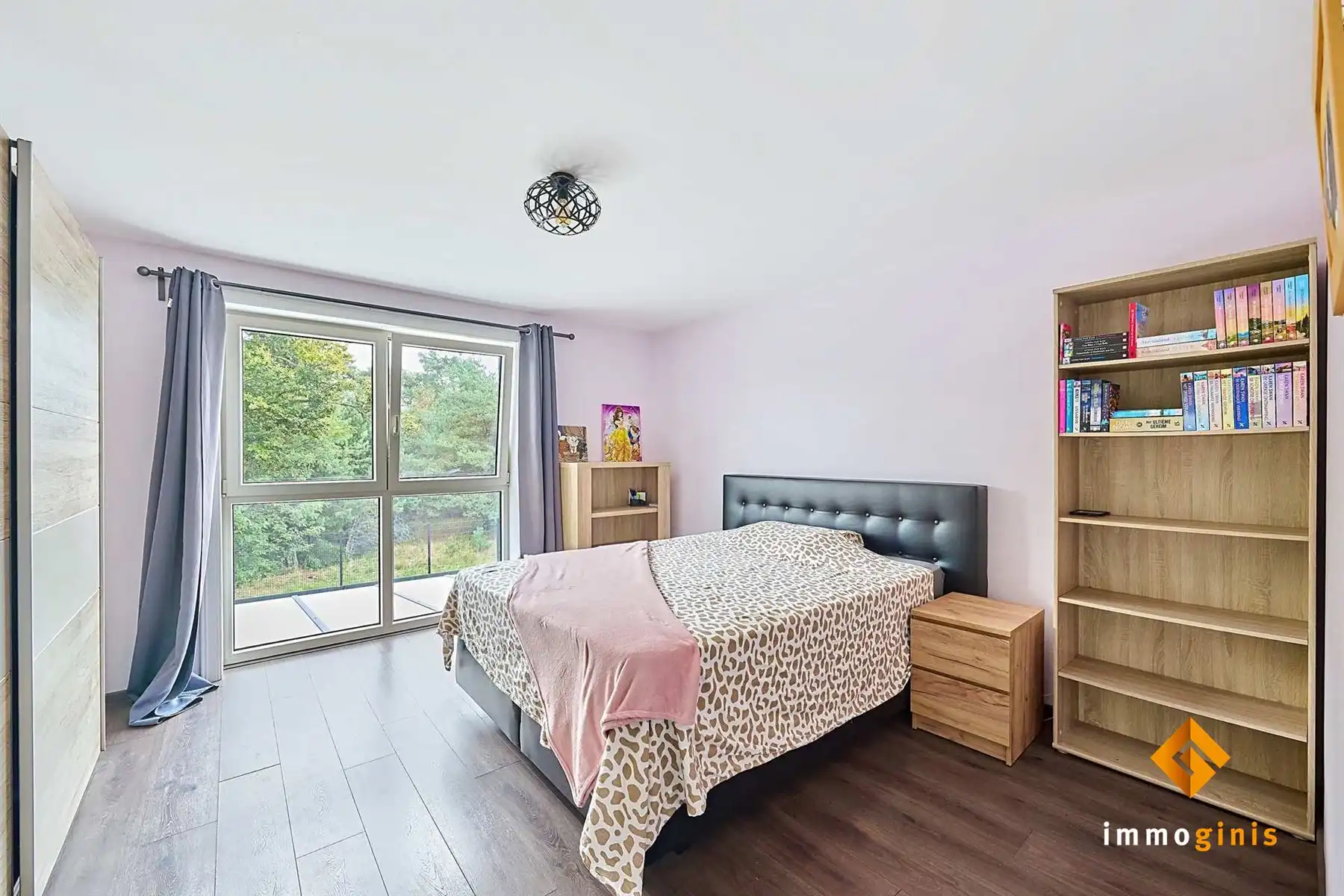 Recente woning met 3 slaapkamers op een mooi perceel van 4a12ca, in een rustige, kindvriendelijke en groene omgeving. foto 11
