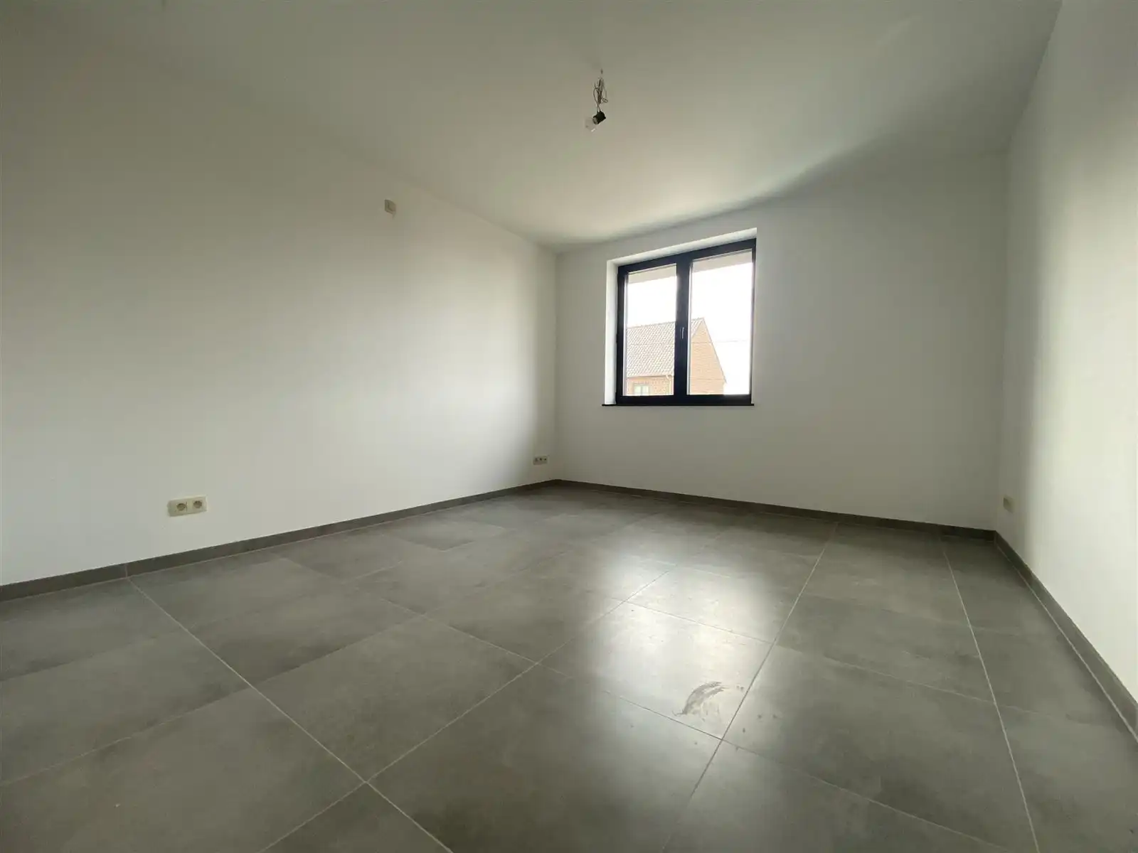 Ruime woning met 3 slaapkamers te huur foto 14