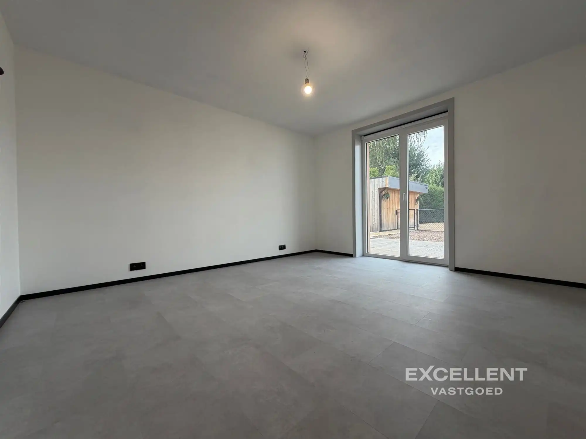 Gelijkvloers vernieuwbouw appartement te huur met 2 slaapkamers foto 6