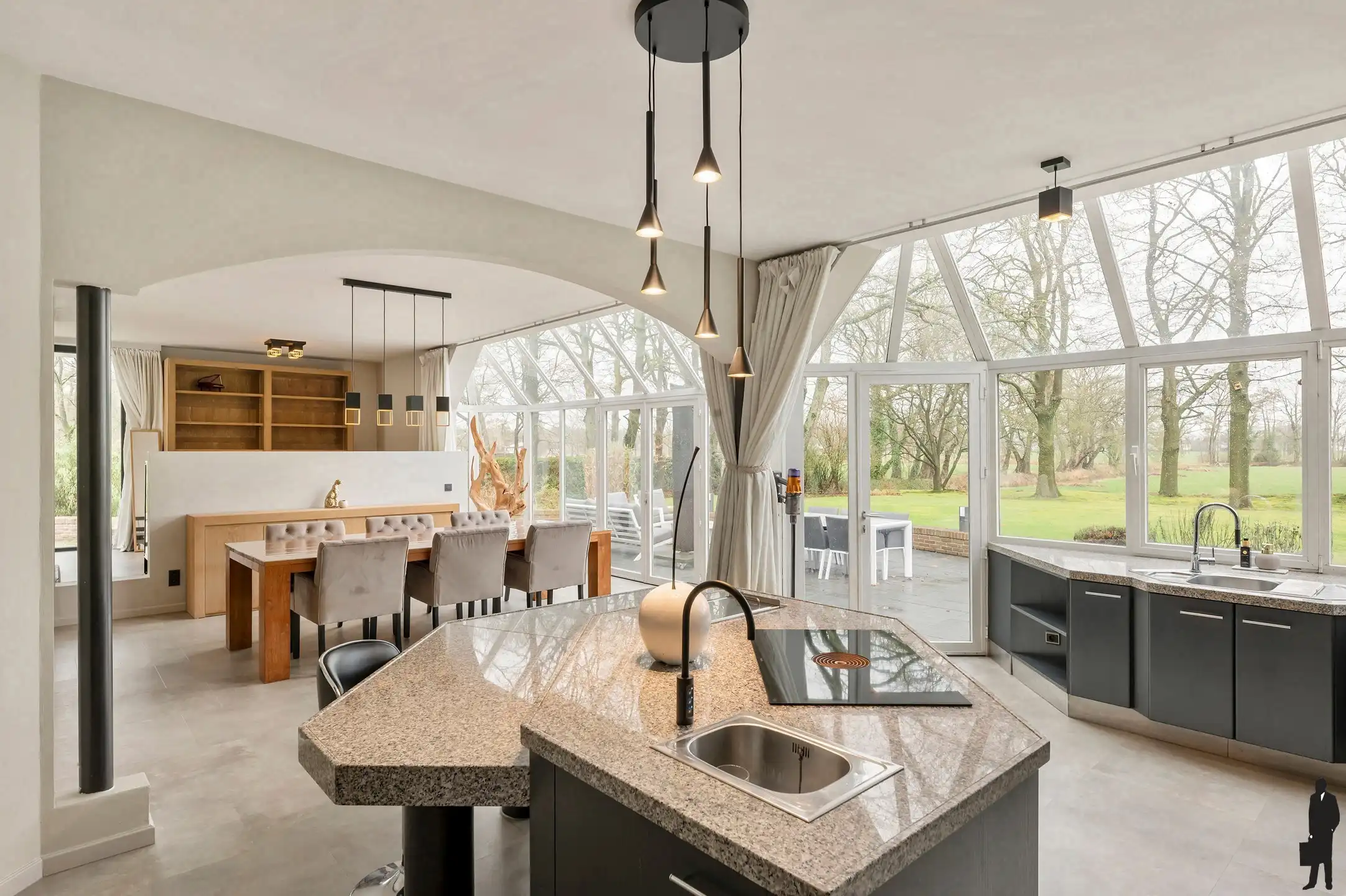 Exclusieve villa met panoramisch uitzicht  foto 19