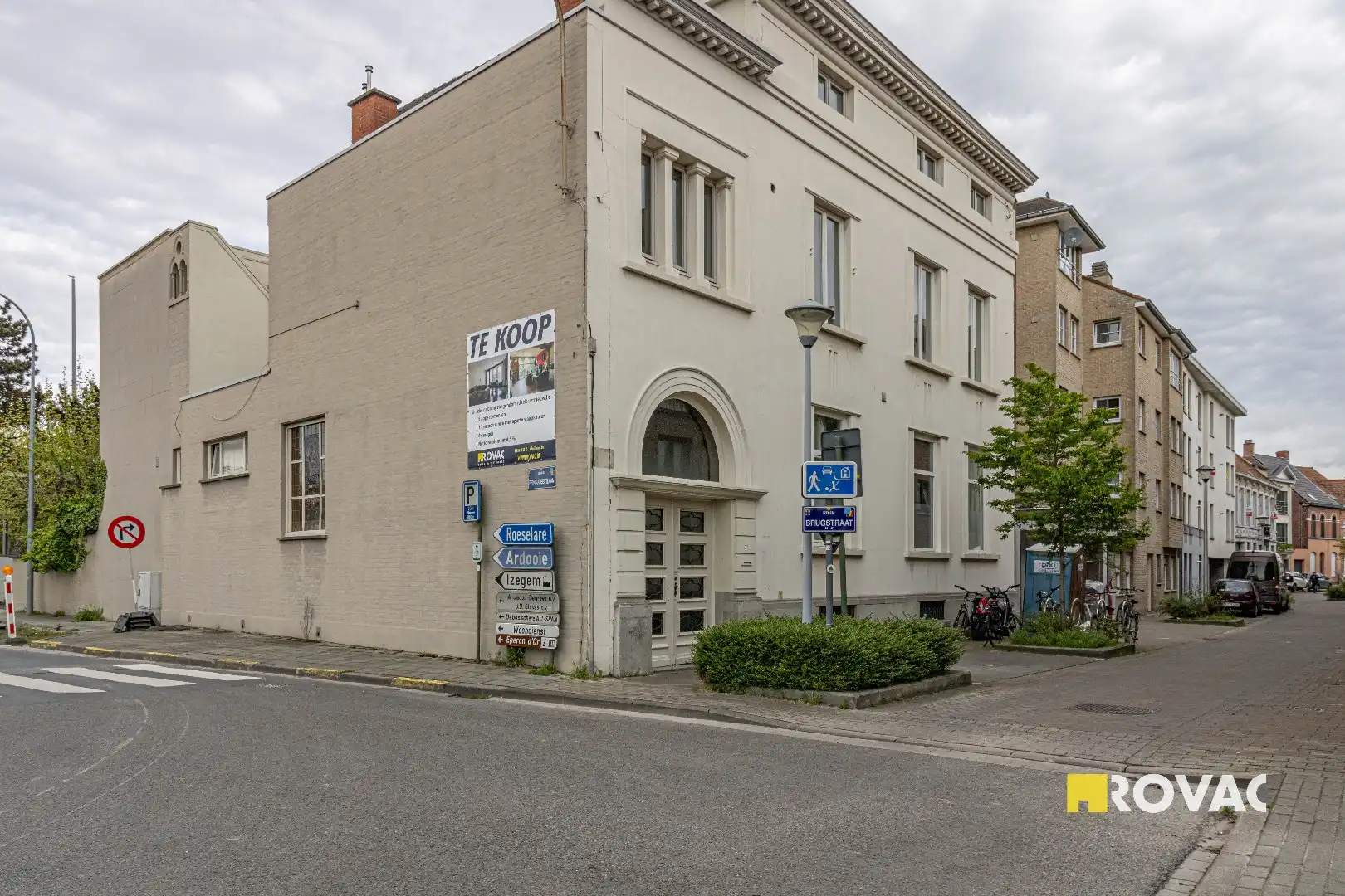 Hoofdfoto van de publicatie: Vernieuwd appartement nabij het station van Izegem!