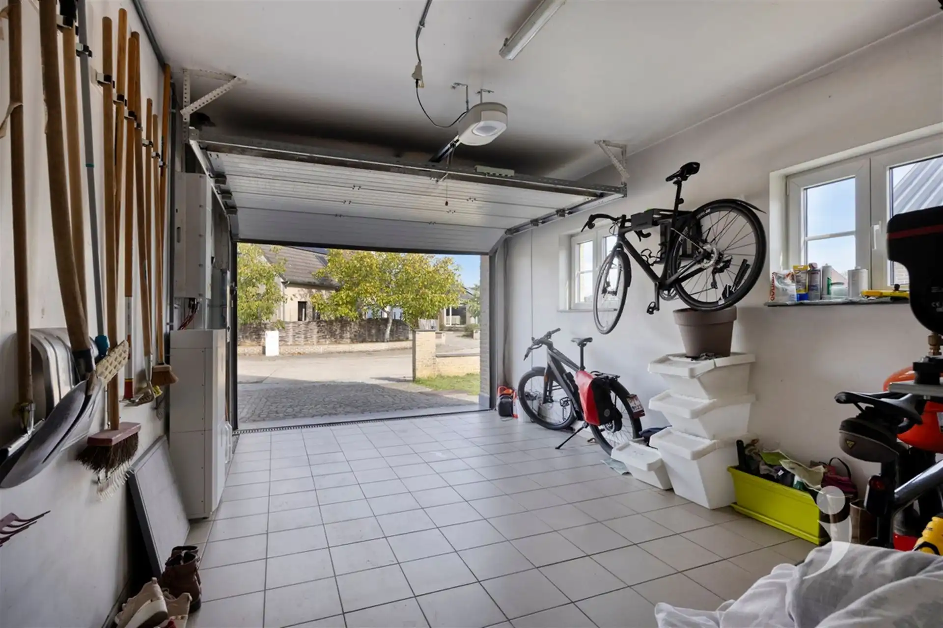 Prachtige villa met hoogwaardige afwerking foto 40