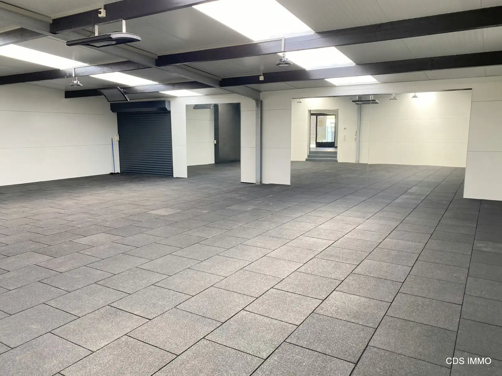 Handelsruimte foto {{pictureIndex}}