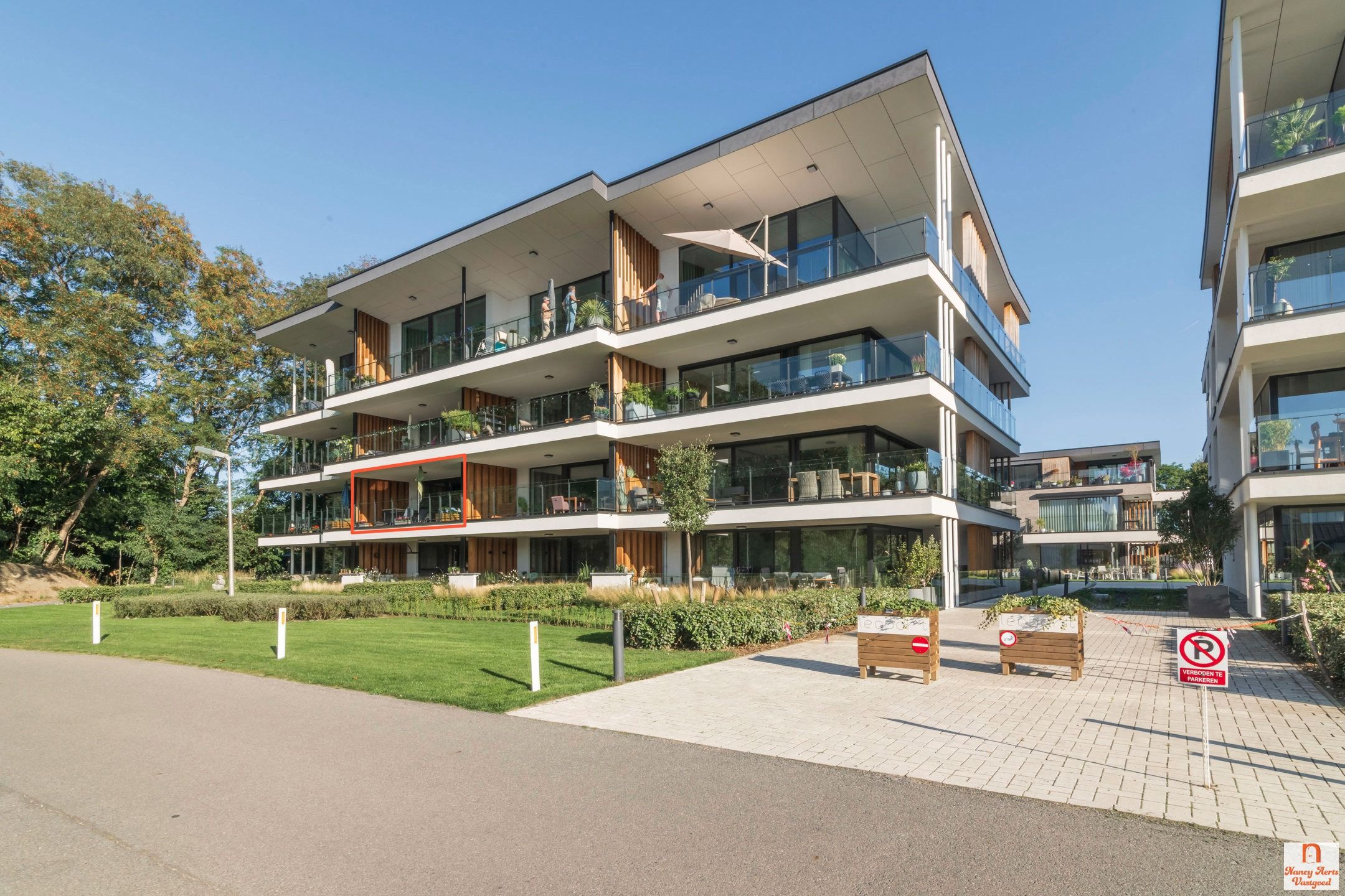 Exclusief wonen aan het water - inclusief 2 autostaanplaatsen foto 44