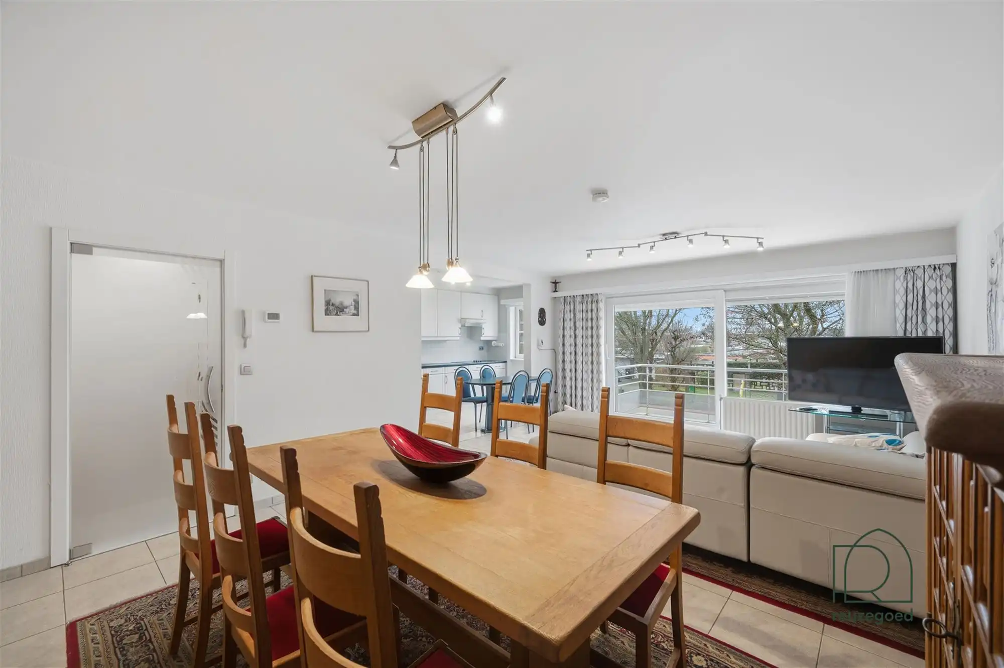 Licht en verzorgd appartement met 2 slaapkamers nabij de vernieuwde Huygebaertsite foto 7