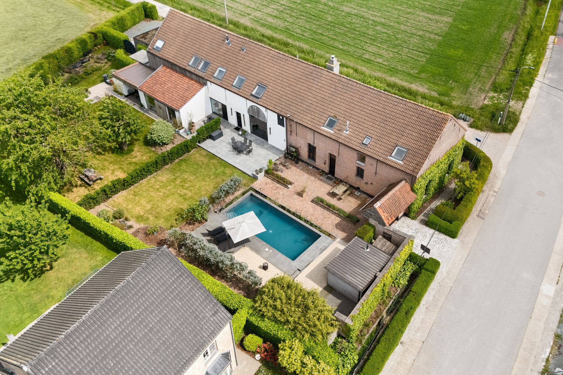 Unieke, op maat gemaakte luxe woning in gerenoveerde hoeve foto 4