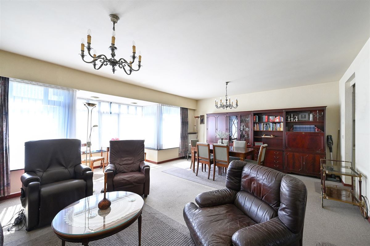 Appartement foto {{pictureIndex}}