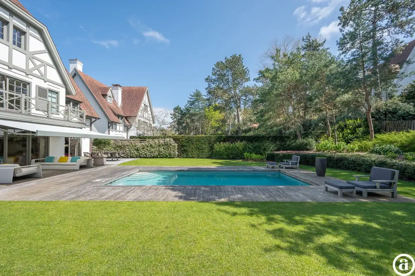 Prachtige villa met zwembad rustig gelegen in een paadje in hartje Zoute. foto 38