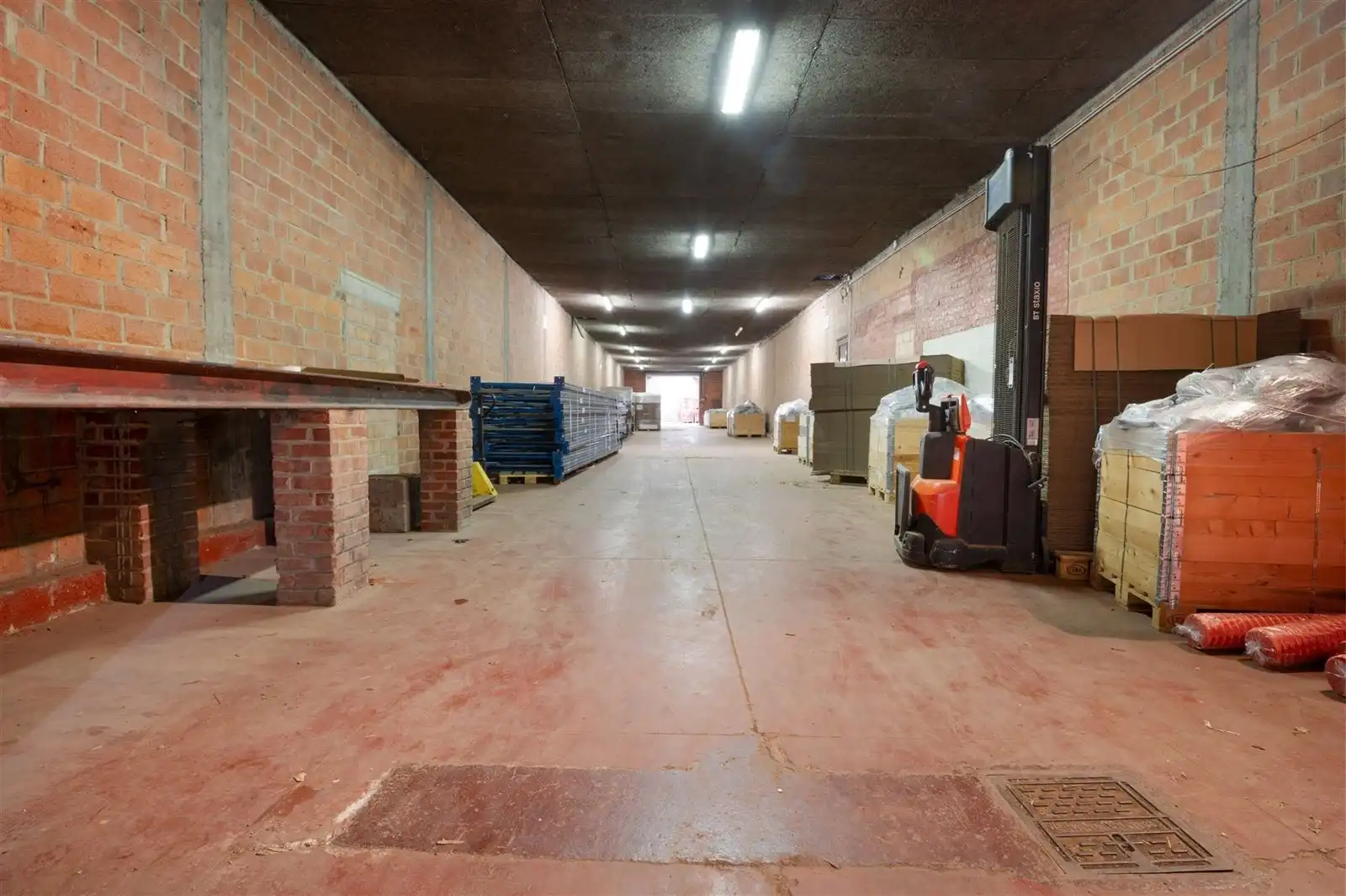 Opslagruimte/ atelier  480 m² foto 4