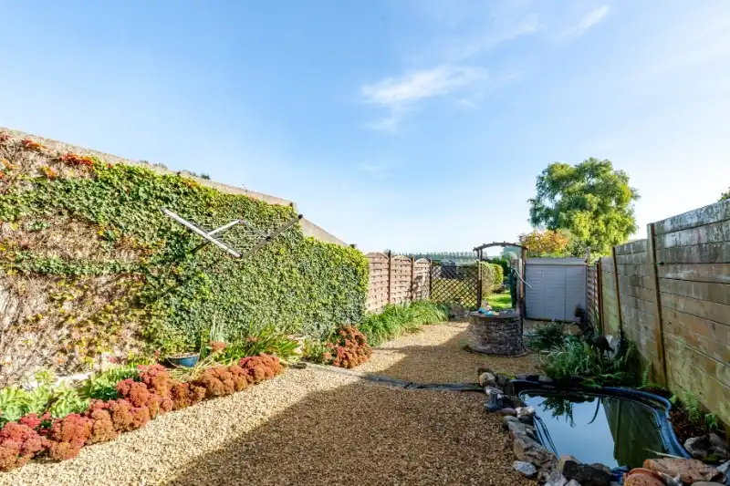 Woning in de groene rand nabij Moervaart... foto 15