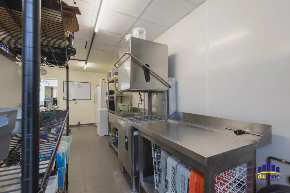 Prachtige, volledig vernieuwde ontbijt- en brunchzaak op een toplocatie in het hart van Oudenaarde. foto 13
