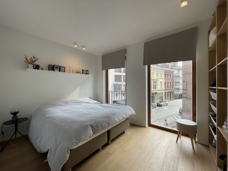 Stijlvol luxe-appartement met terras in hartje Gent – tussen de Reep en Sint-Annaplein foto 10