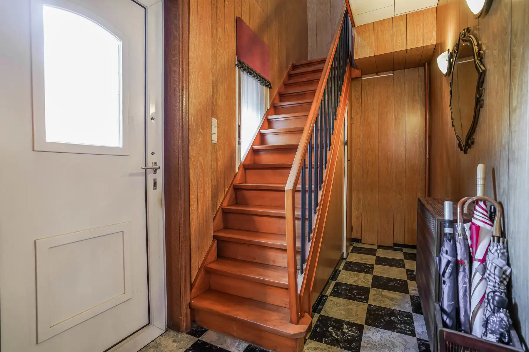 Gunstig gelegen, te renoveren HOB-woning te Kapelle o/d Bos foto 4