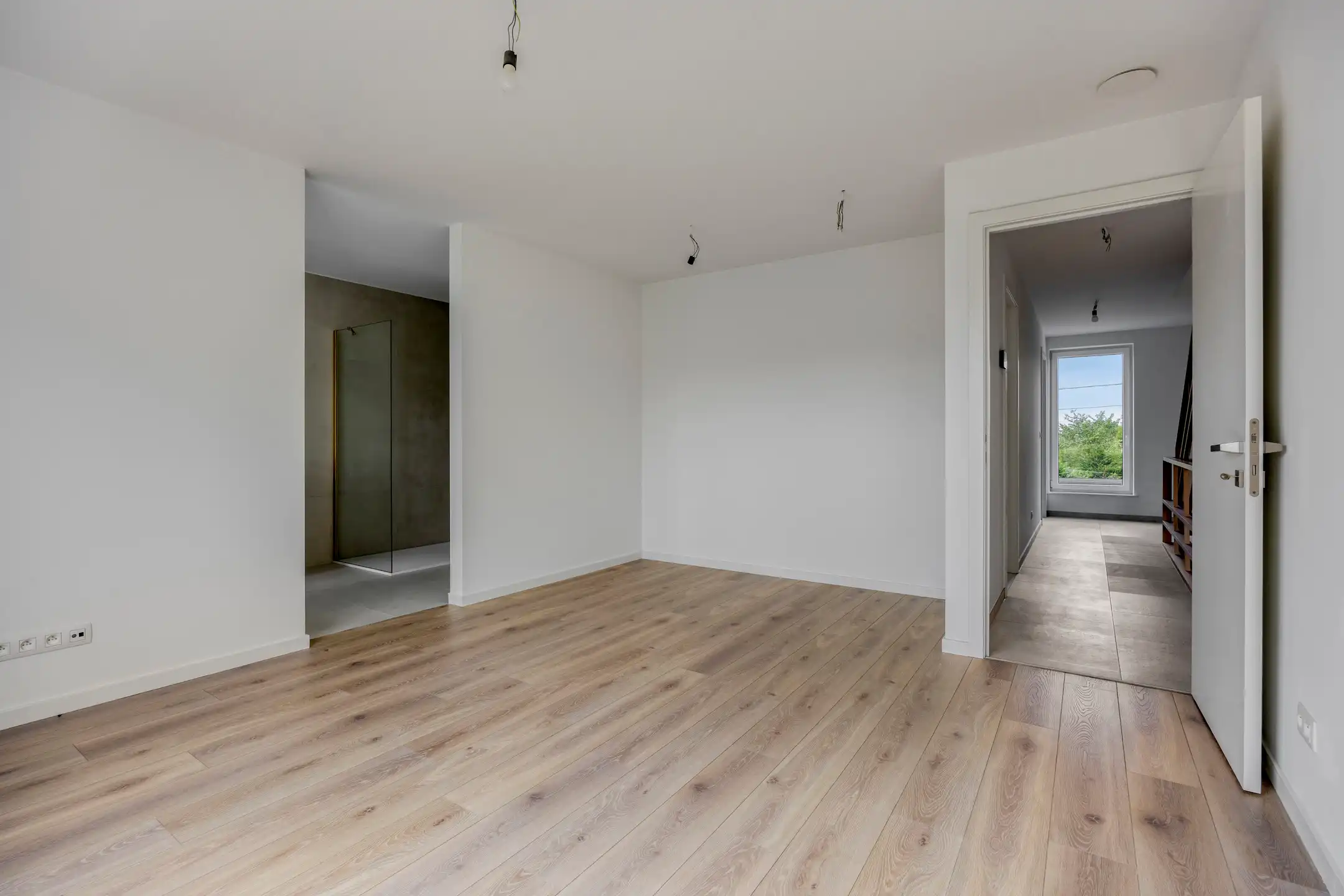 Nieuwbouwwoning met 6 slaapkamers & 3 badkamers (aan 6% btw) foto 10