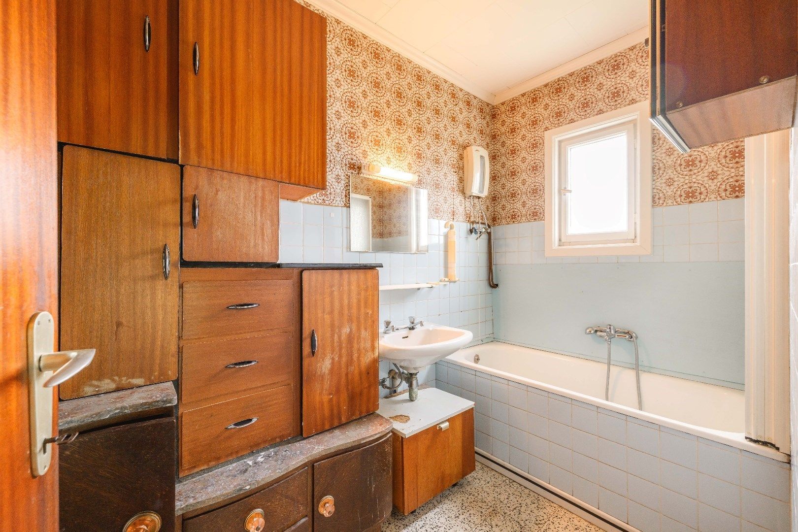 TE RENOVEREN ALLEENSTAANDE WONING OP 827 m² IN HARTJE TIELT foto 8