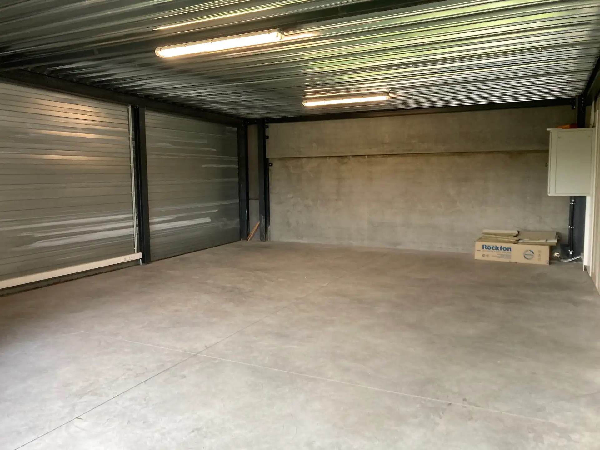 WETTEREN - Instapklaar kantoor op topligging! foto 12