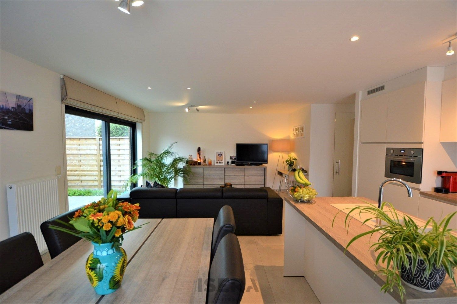 Prachtig gelijkvloers appartement met tuintje foto 3