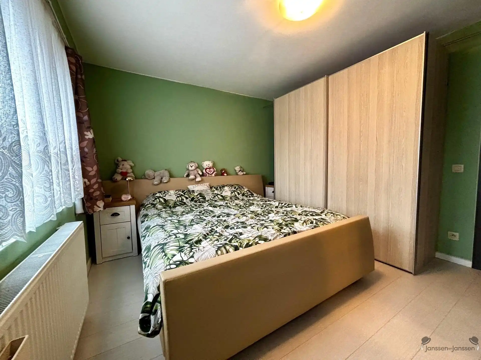Energiezuinige rijwoning met 3 slpkmrs + tuin foto 9