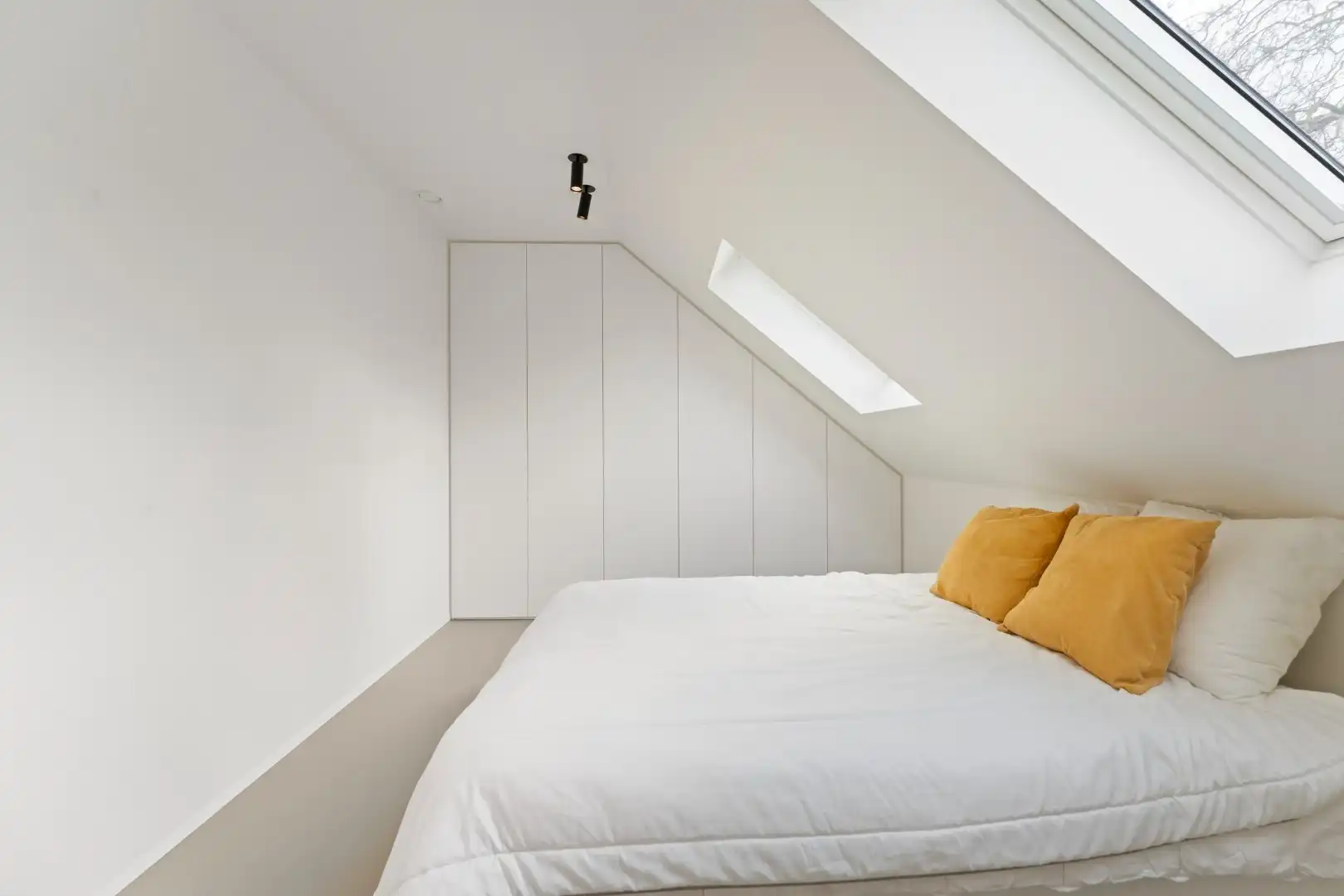 Luxueus afgewerkte penthouse te huur in het hart van Brugge! foto 11