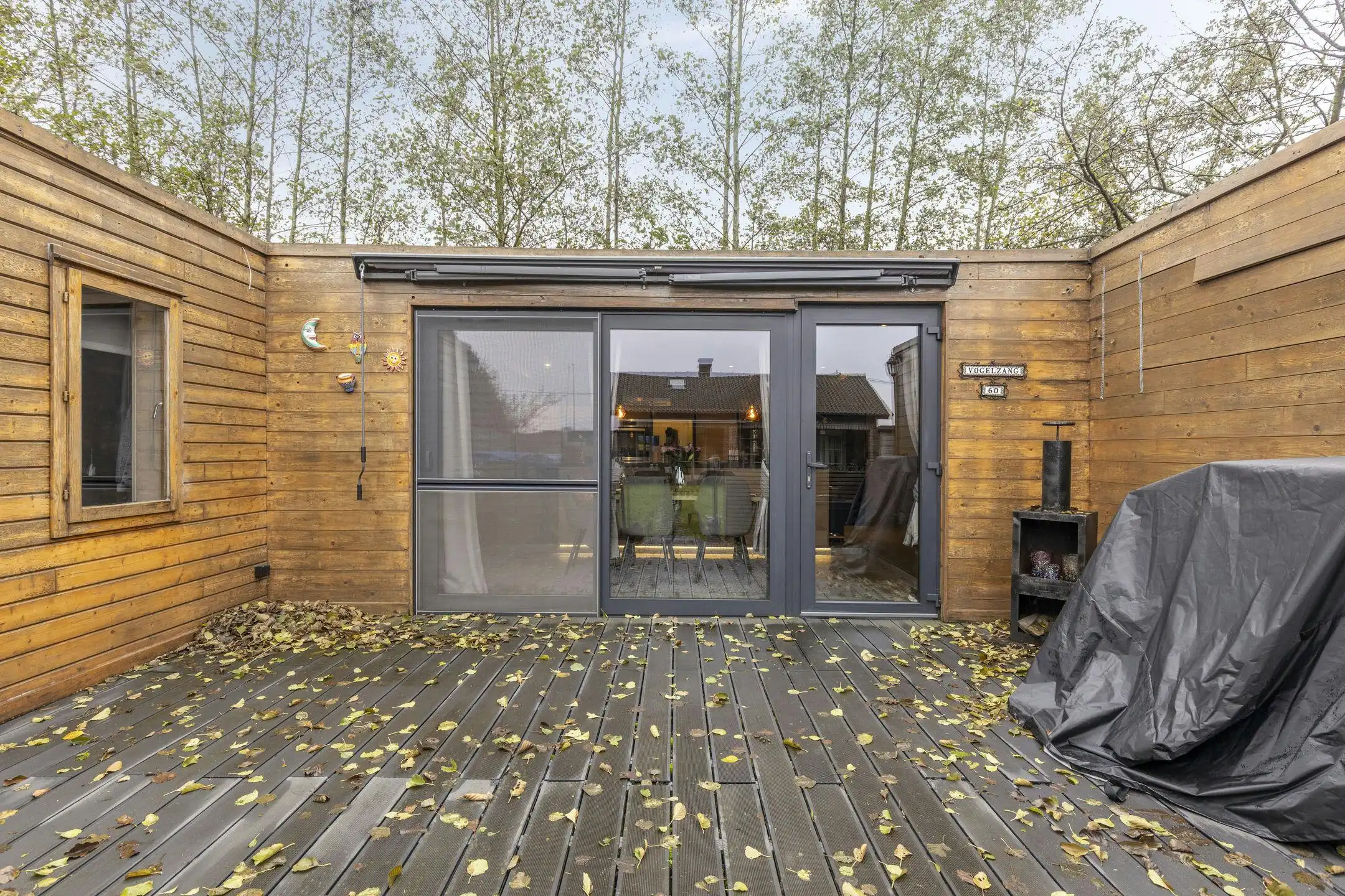 Ruime bungalow met gastenverblijf of ruimte voor bijberoep foto 21