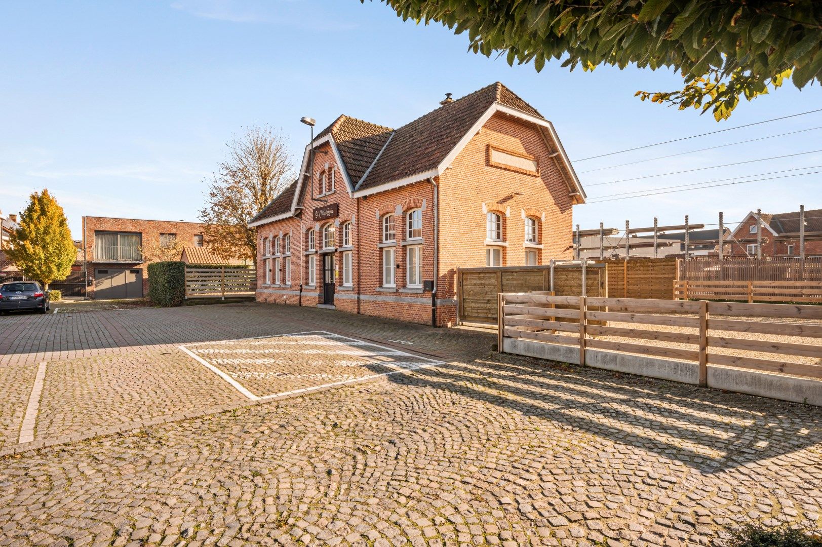 VAKANTIEWONING MET 6 SLPKS, 2 BADKAMERS, TUIN EN PARKING foto 2