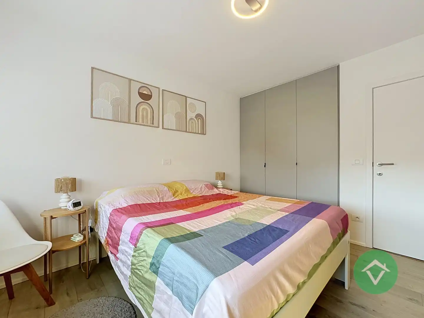 Recente gezinswoning (2019) met zonnige tuin en uitweg achteraan - instapklare topper. foto 19