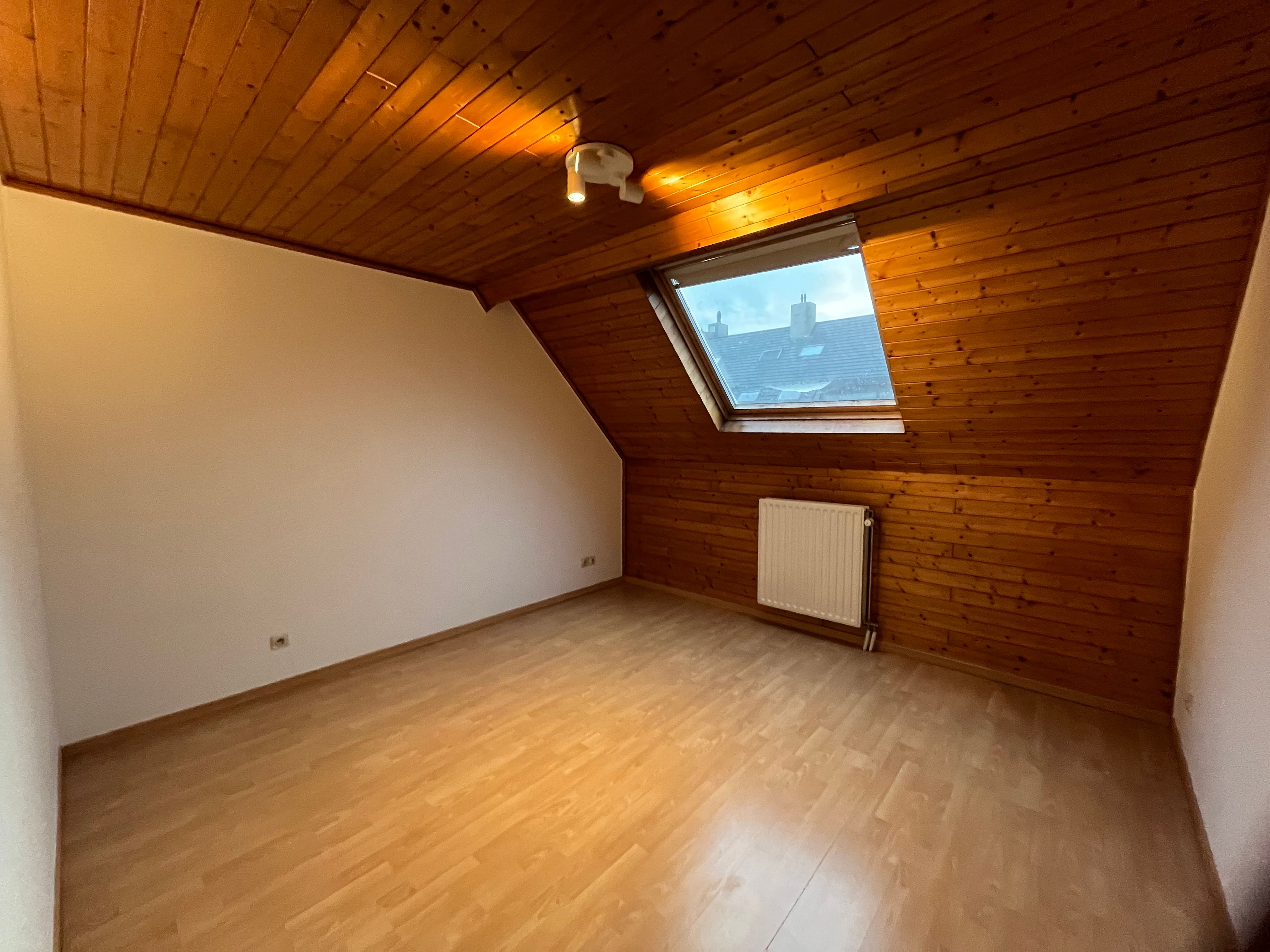 Gezellig, tof duplex-appartement met zonneterras 12m2 in centrum Deinze foto 14