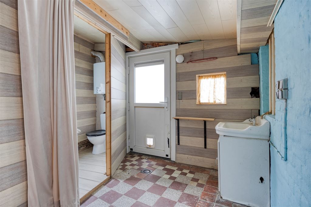 Halfopen woning met potentieel  foto 8