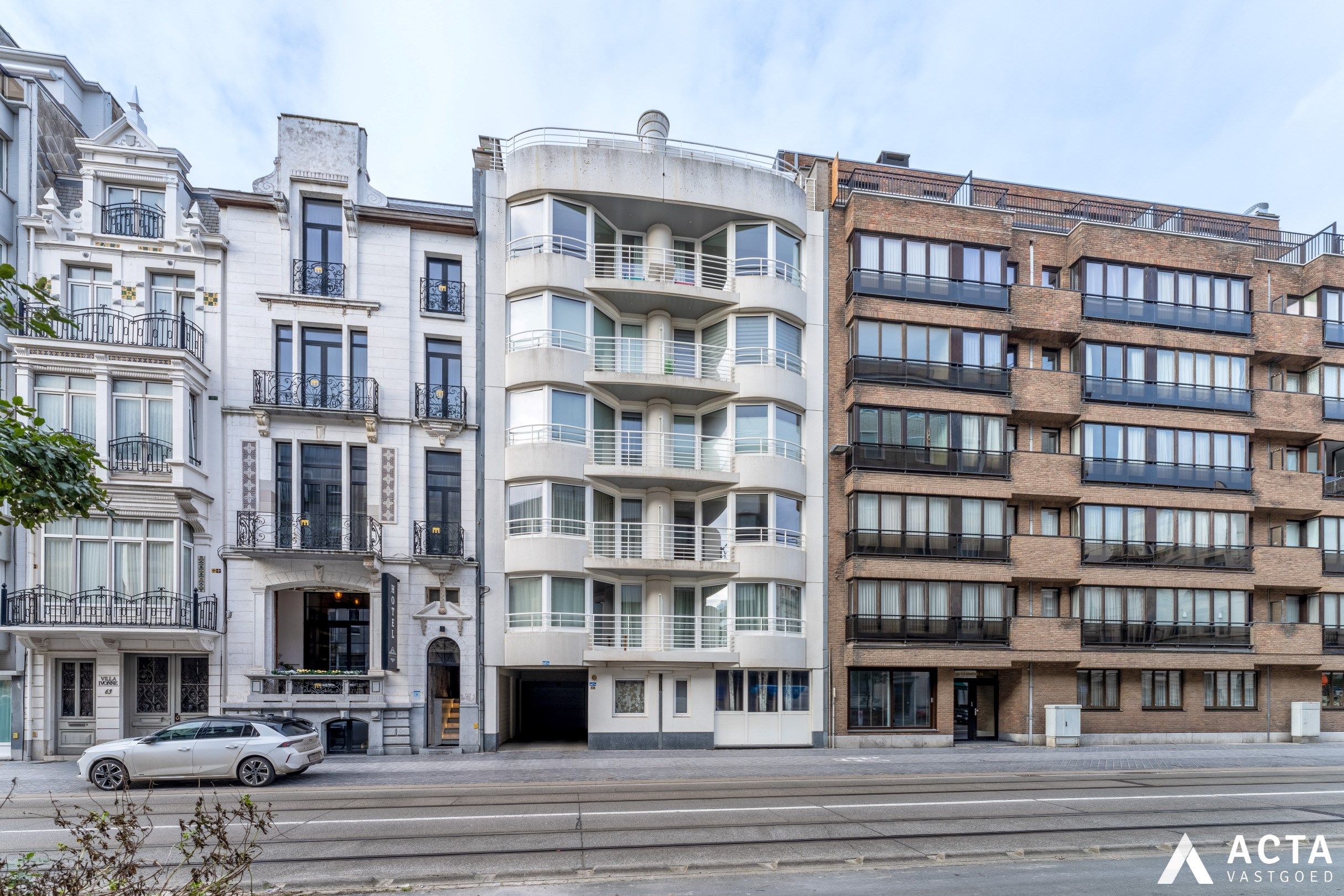 Instapklaar twee slaapkamer appartement nabij de zeedijk van Oostende foto 14