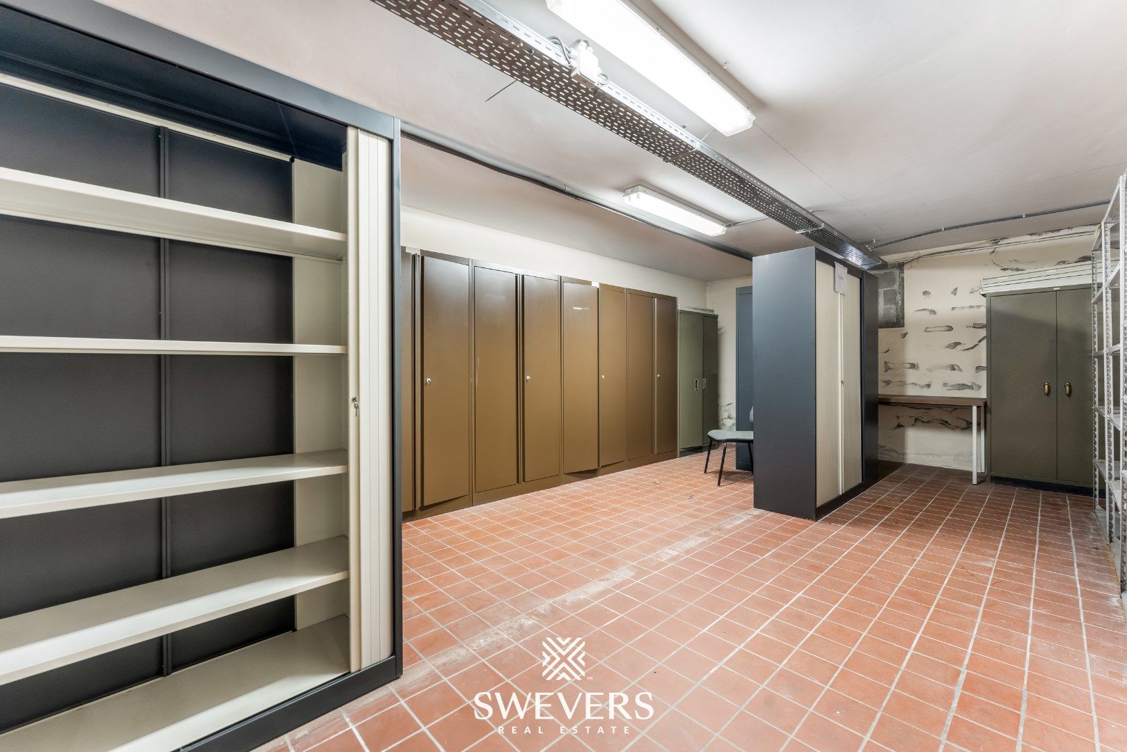 Veelzijdig handelspand op toplocatie in het centrum van Beringen foto 34